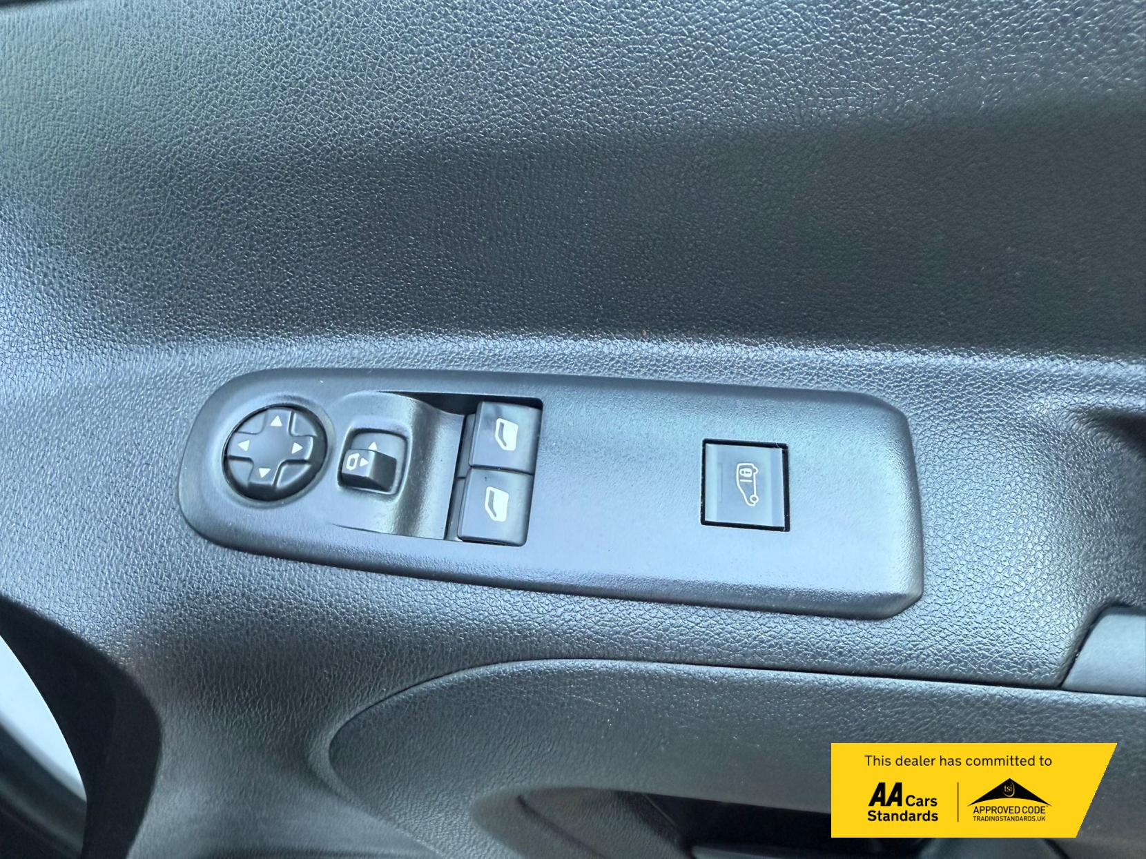 Peugeot Partner 1.5 BlueHDi 1000 Professional Standard Panel Van 5dr Diesel Manual SWB Euro 6 (100 bhp)