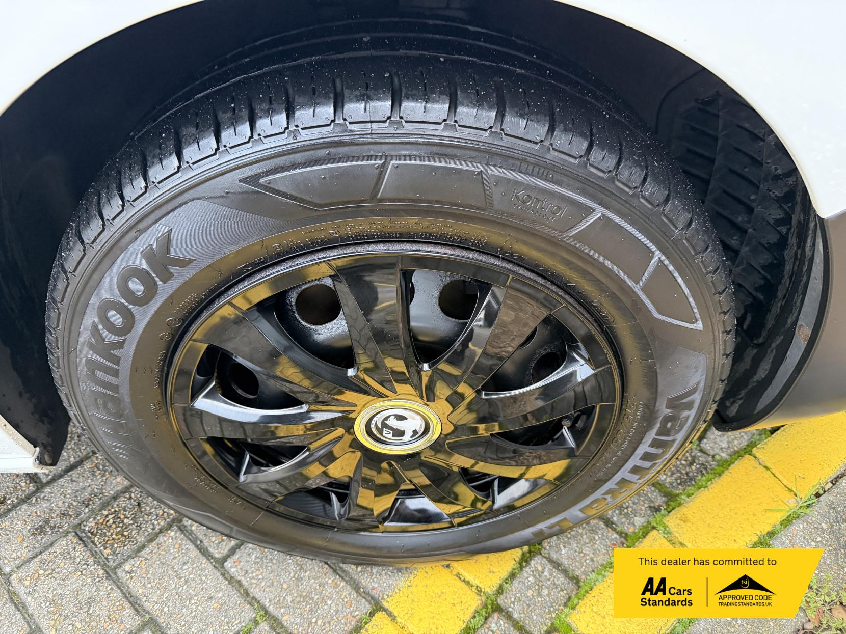 Vauxhall Vivaro 2.0 Turbo D 3100 Dynamic Panel Van 6dr Diesel Manual L2 H1 Euro 6 (s/s) (120 ps)