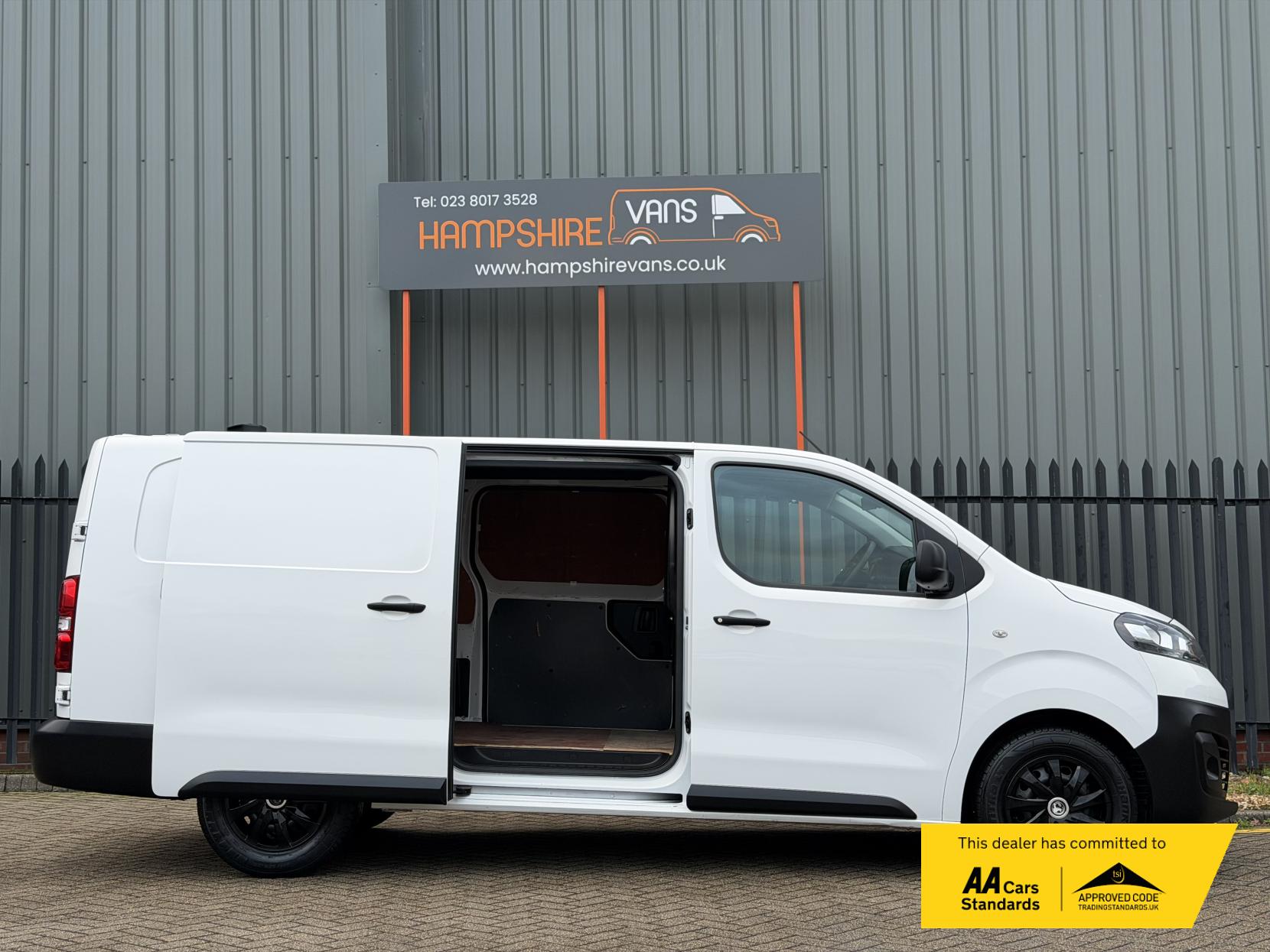 Vauxhall Vivaro 2.0 Turbo D 3100 Dynamic Panel Van 6dr Diesel Manual L2 H1 Euro 6 (s/s) (120 ps)