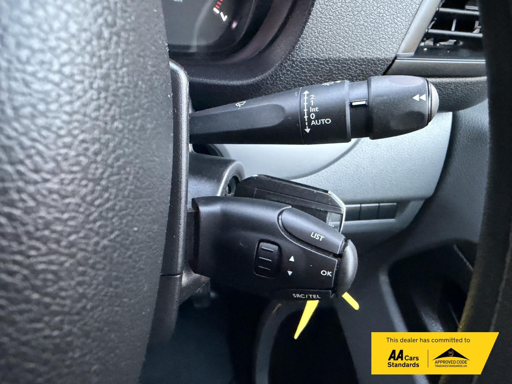 Vauxhall Vivaro 2.0 Turbo D 3100 Dynamic Panel Van 6dr Diesel Manual L2 H1 Euro 6 (s/s) (120 ps)