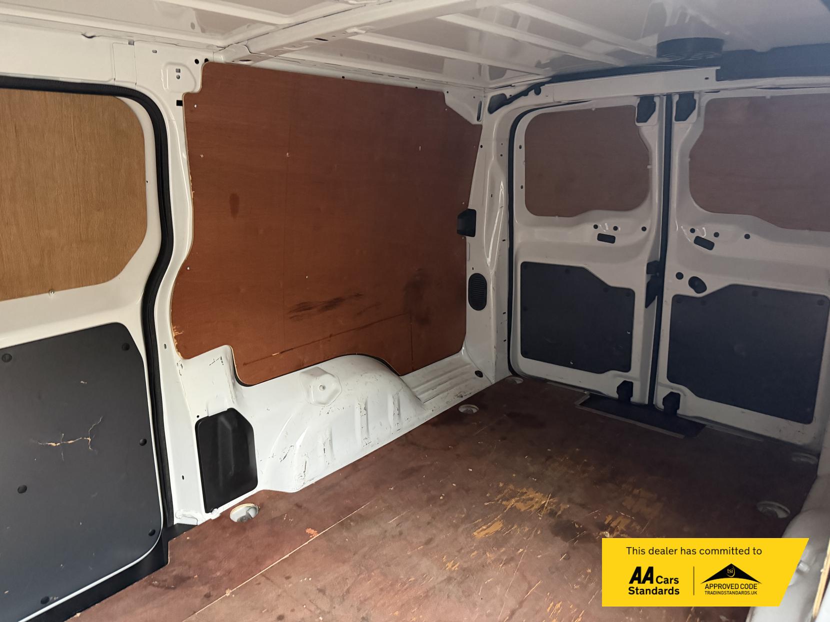 Vauxhall Vivaro 2.0 Turbo D 3100 Dynamic Panel Van 6dr Diesel Manual L2 H1 Euro 6 (s/s) (120 ps)