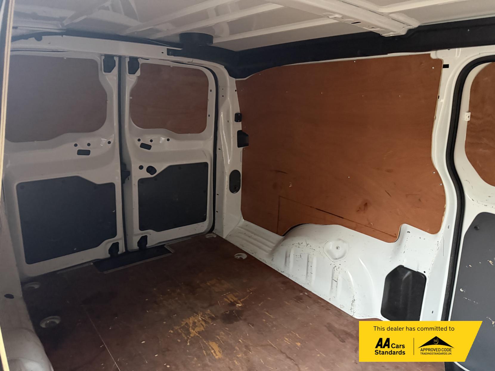 Vauxhall Vivaro 2.0 Turbo D 3100 Dynamic Panel Van 6dr Diesel Manual L2 H1 Euro 6 (s/s) (120 ps)