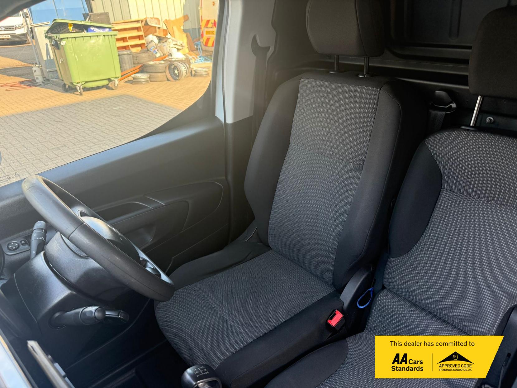 Citroen Berlingo 1.5 BlueHDi 1000 Enterprise M Panel Van 5dr Diesel Manual SWB Euro 6 (s/s) (100 ps)