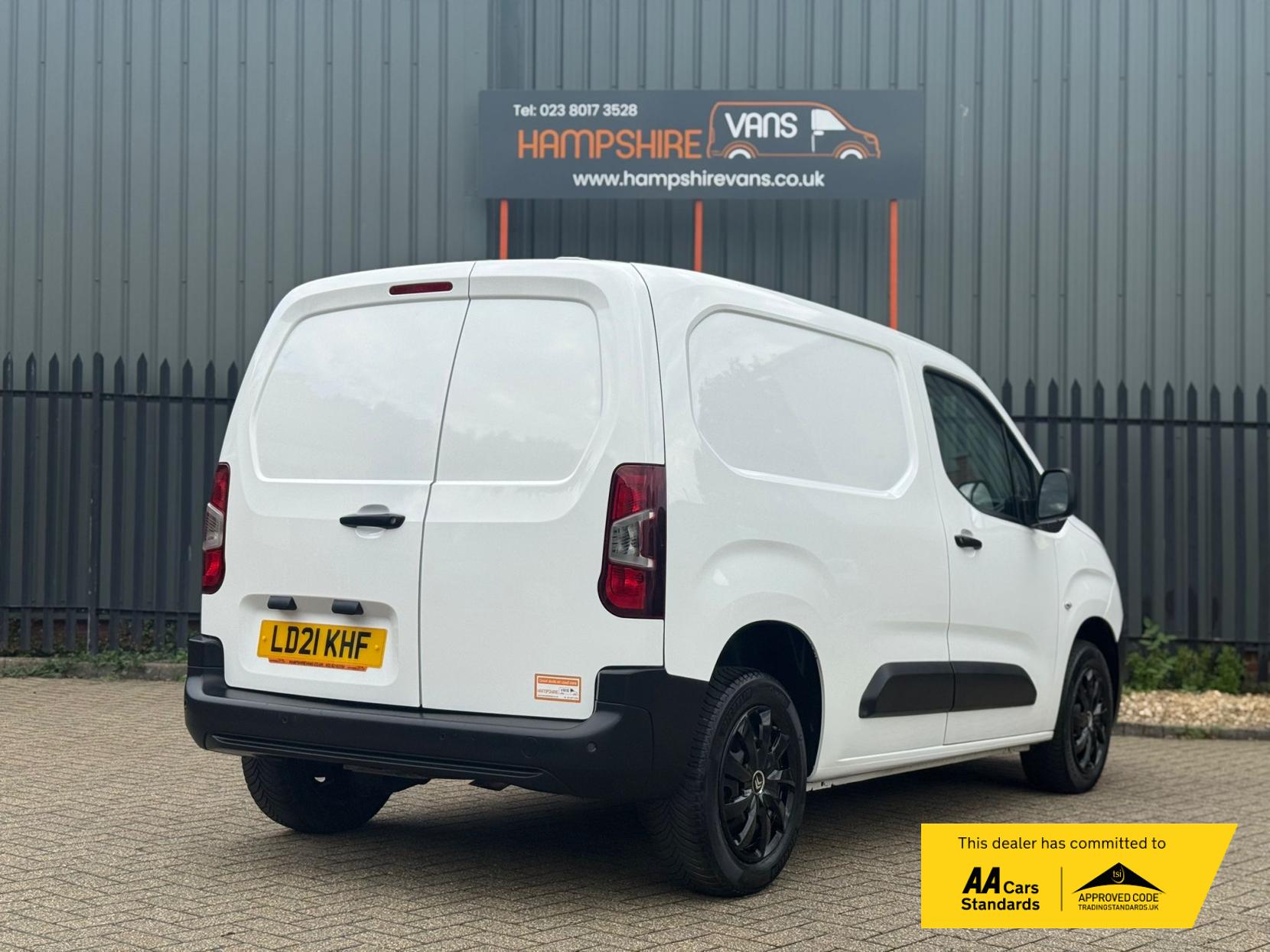 Citroen Berlingo 1.5 BlueHDi 1000 Enterprise M Panel Van 5dr Diesel Manual SWB Euro 6 (s/s) (100 ps)