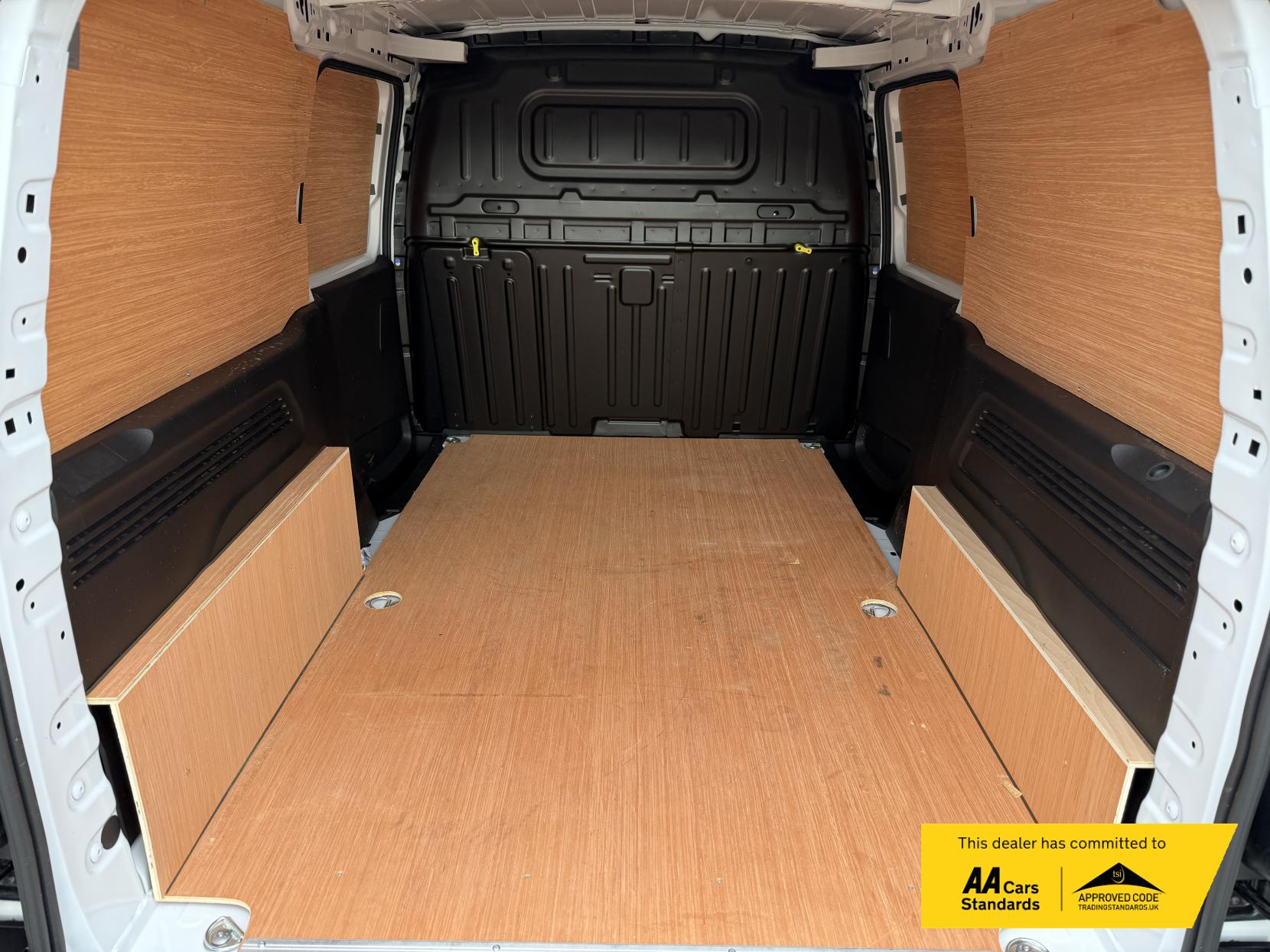 2024 Peugeot Partner 1.5 BlueHDi 950 Professional Long Panel Van 6dr Diesel Manual LWB Euro 6 (s/s) (100 ps) - Thumbnail 21