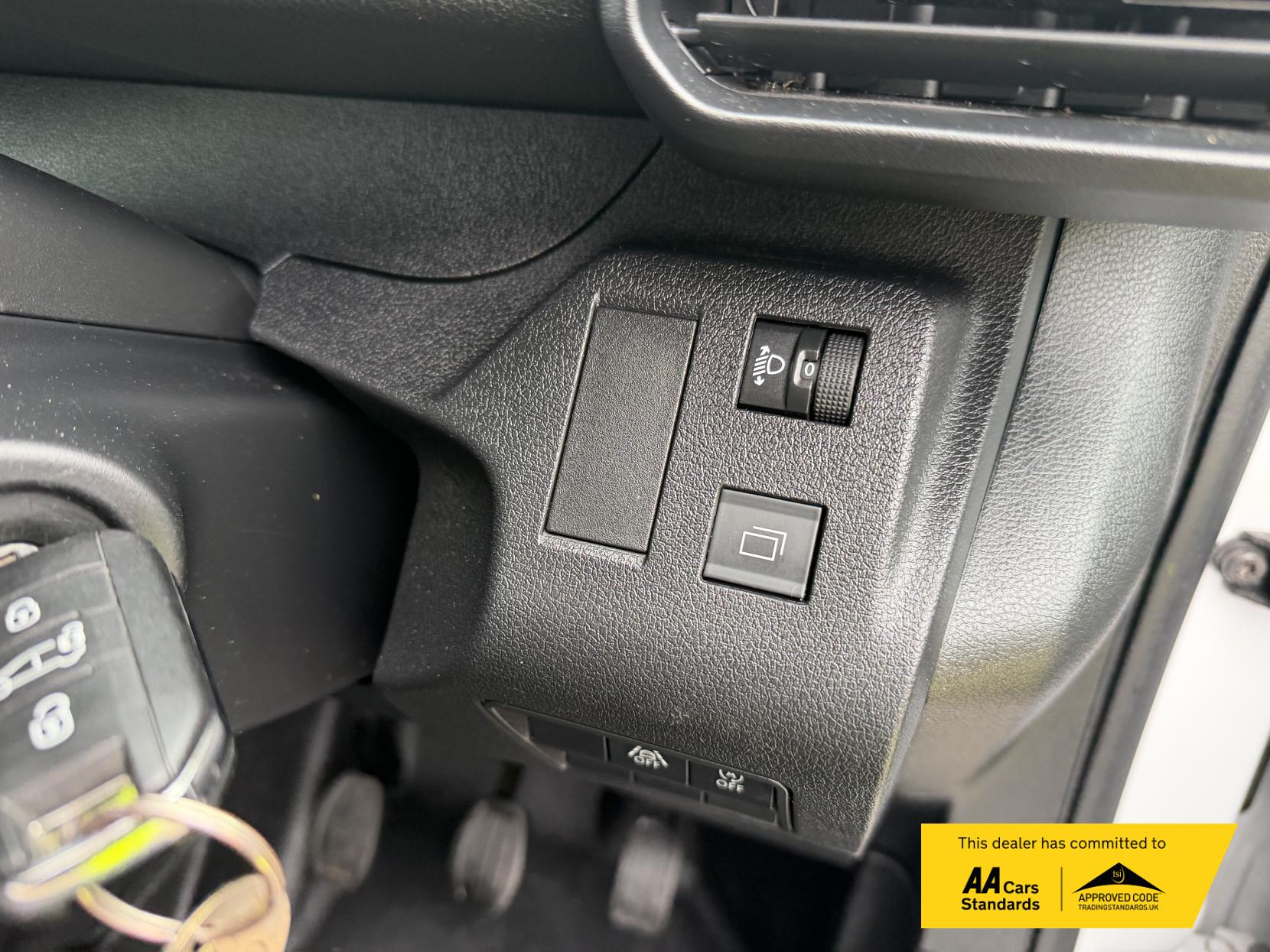 2024 Peugeot Partner 1.5 BlueHDi 950 Professional Long Panel Van 6dr Diesel Manual LWB Euro 6 (s/s) (100 ps) - Thumbnail 42