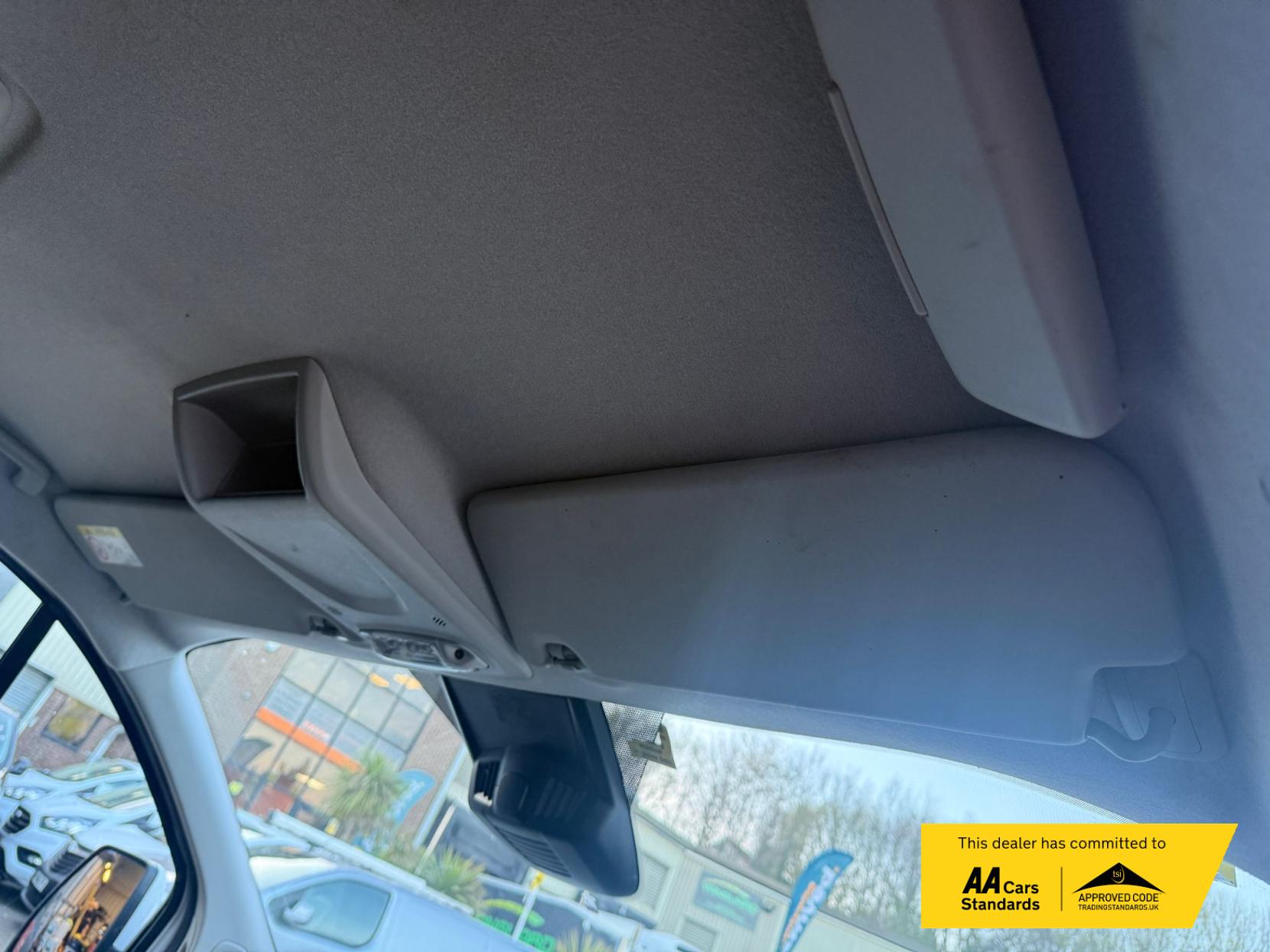 Ford Transit Custom 2.0 300 EcoBlue Limited Panel Van 5dr Diesel Manual L2 H1 Euro 6 (s/s) (130 ps)