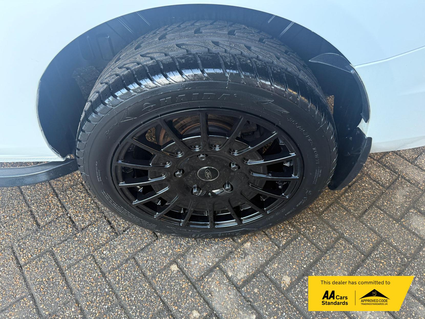 Ford Transit Custom 2.0 300 EcoBlue Limited Panel Van 5dr Diesel Manual L2 H1 Euro 6 (s/s) (130 ps)