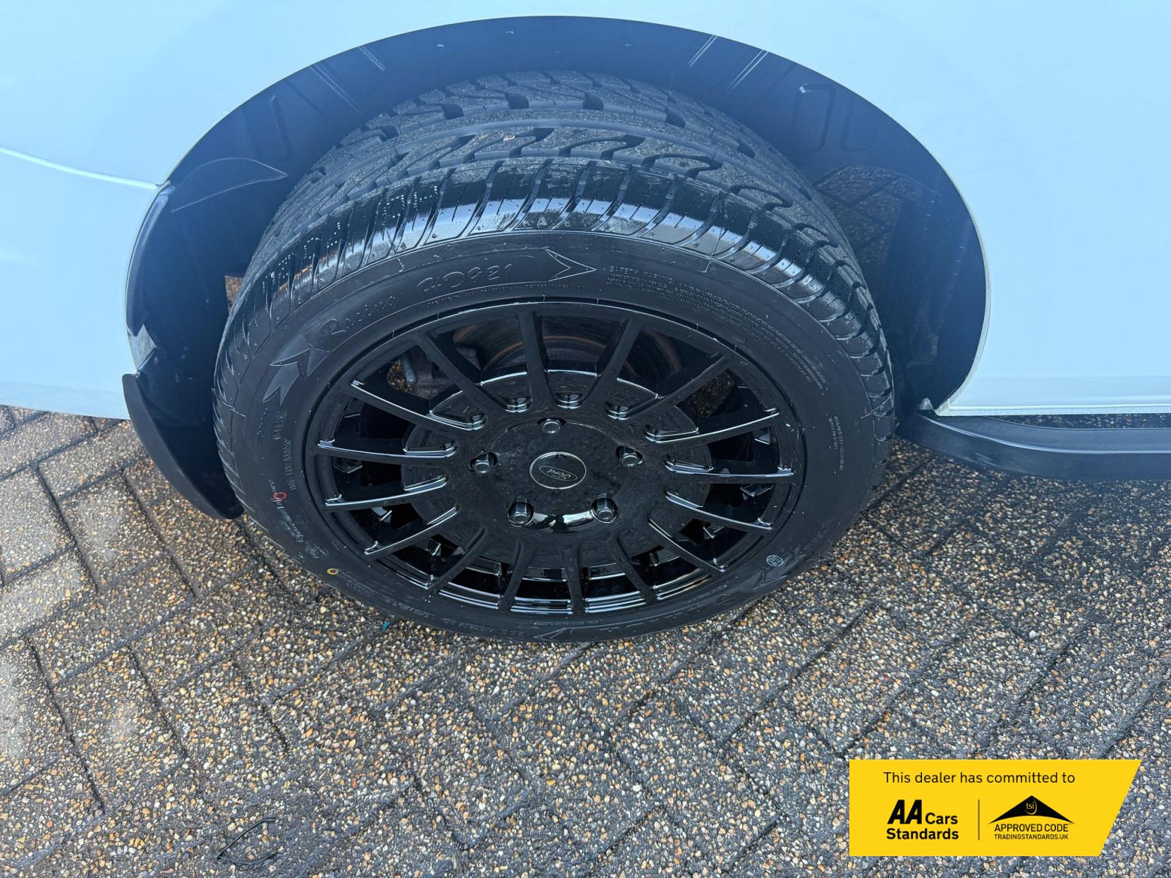 Ford Transit Custom 2.0 300 EcoBlue Limited Panel Van 5dr Diesel Manual L2 H1 Euro 6 (s/s) (130 ps)