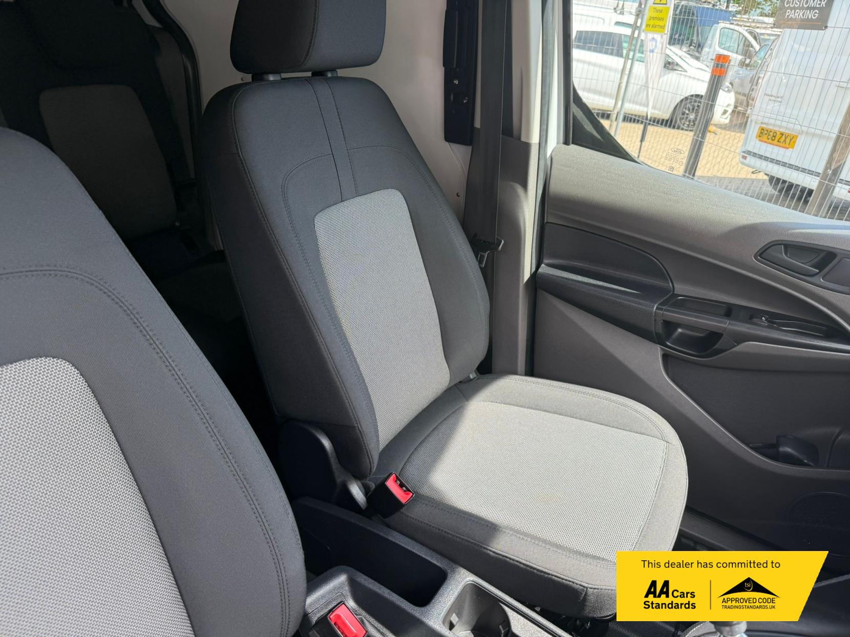 Ford Transit Connect 1.5 230 EcoBlue Leader Crew Van Double Cab 6dr Diesel Manual L2 Euro 6 (s/s) (100 ps)