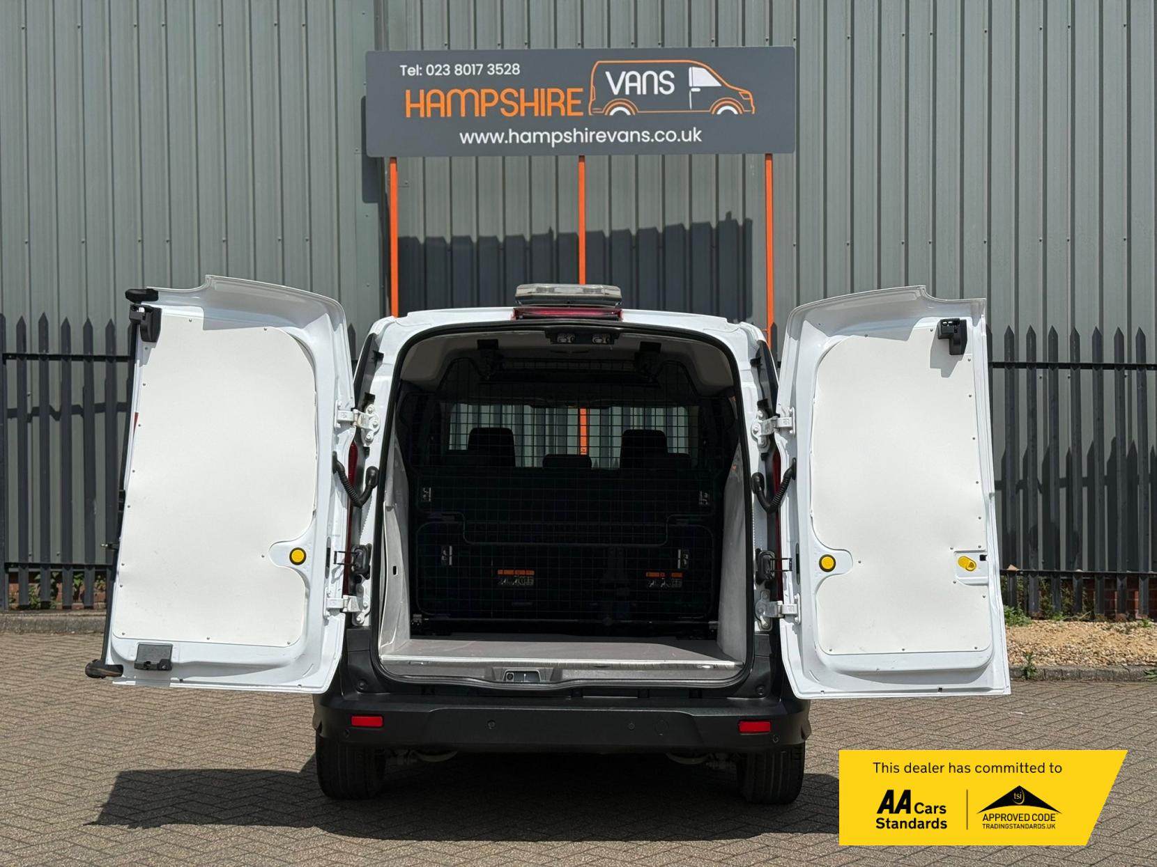Ford Transit Connect 1.5 230 EcoBlue Leader Crew Van Double Cab 6dr Diesel Manual L2 Euro 6 (s/s) (100 ps)