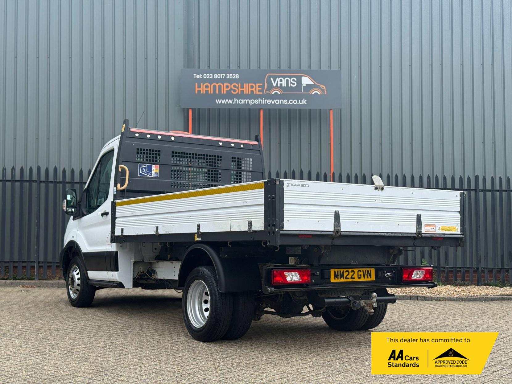 Ford Transit 2.0 350 EcoBlue HD Leader Chassis Cab 2dr Diesel Manual RWD L2 Euro 6 (s/s) (130 ps)