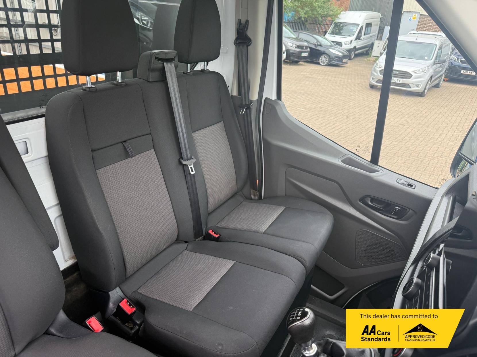 Ford Transit 2.0 350 EcoBlue HD Leader Chassis Cab 2dr Diesel Manual RWD L2 Euro 6 (s/s) (130 ps)