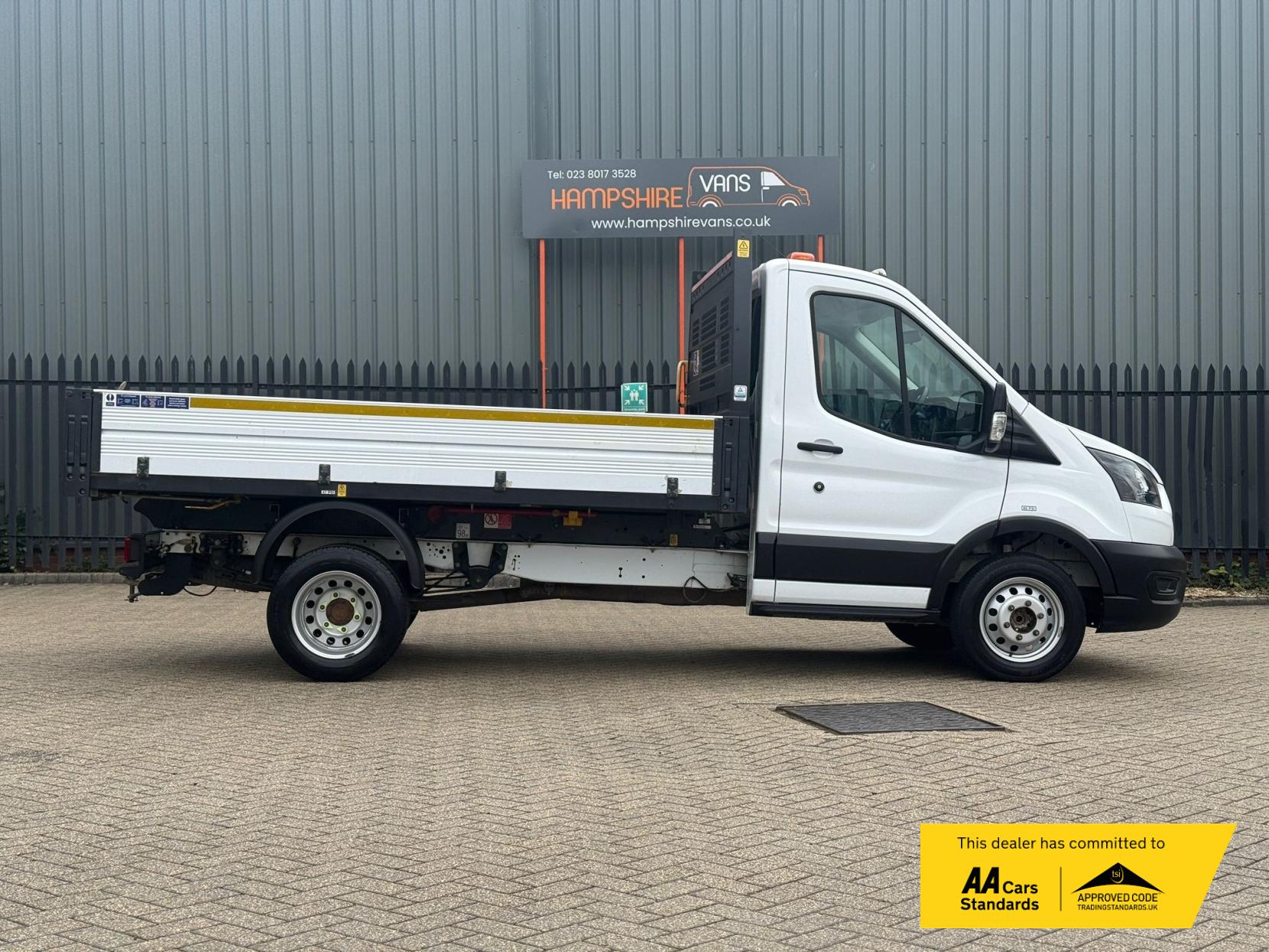 Ford Transit 2.0 350 EcoBlue HD Leader Chassis Cab 2dr Diesel Manual RWD L2 Euro 6 (s/s) (130 ps)