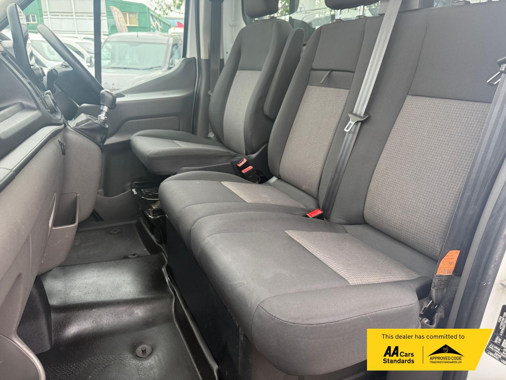 Ford Transit 2.0 350 EcoBlue HD Leader Chassis Cab 2dr Diesel Manual RWD L2 Euro 6 (s/s) (130 ps)