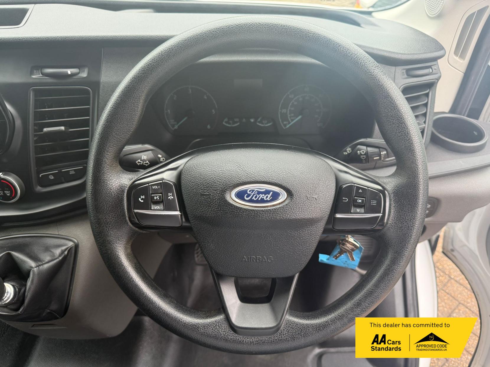 Ford Transit 2.0 350 EcoBlue HD Leader Chassis Cab 2dr Diesel Manual RWD L2 Euro 6 (s/s) (130 ps)