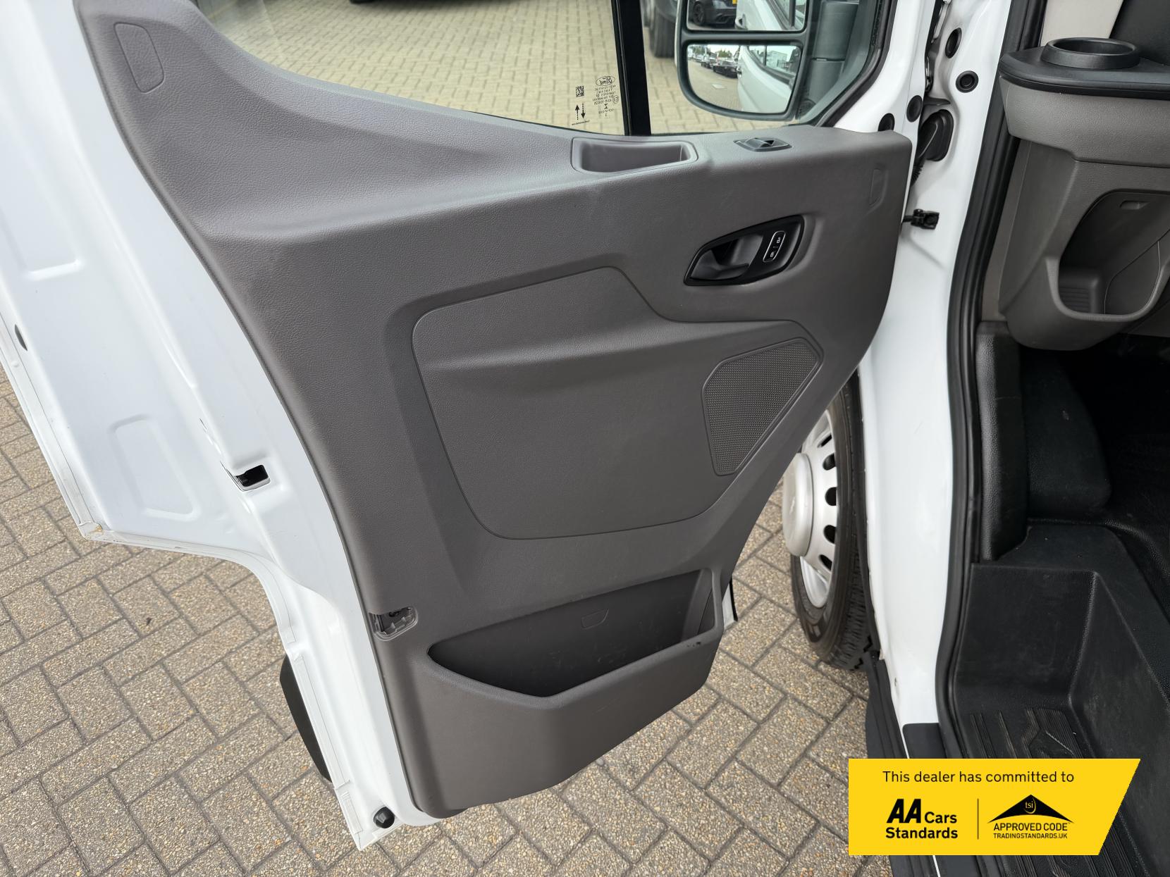 2023 Ford Transit - Thumbnail 29