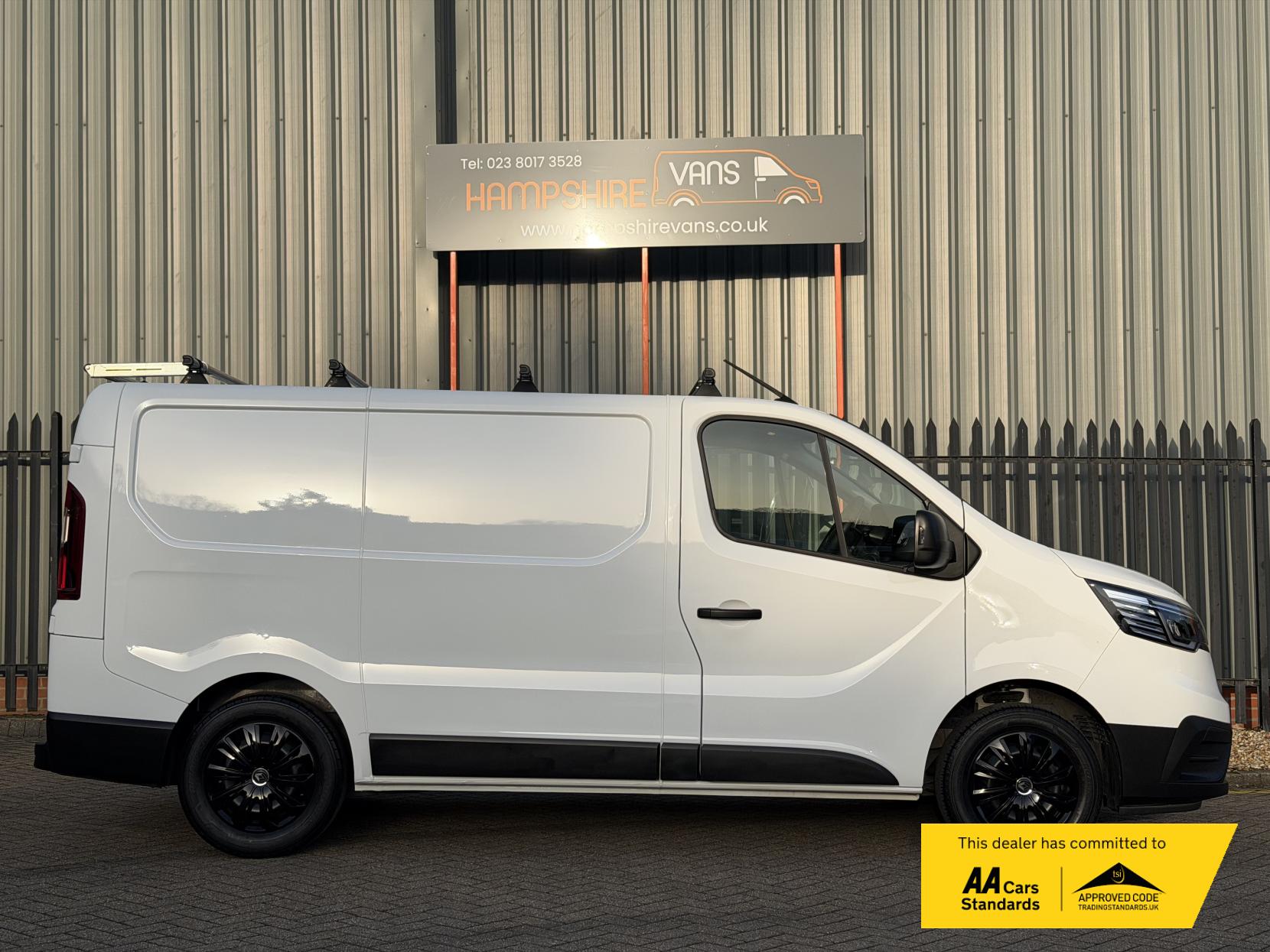 Renault Trafic 2.0 dCi Blue SL28 Business+ Panel Van 5dr Diesel Manual L1 H1 Euro 6 (s/s) (130 ps)