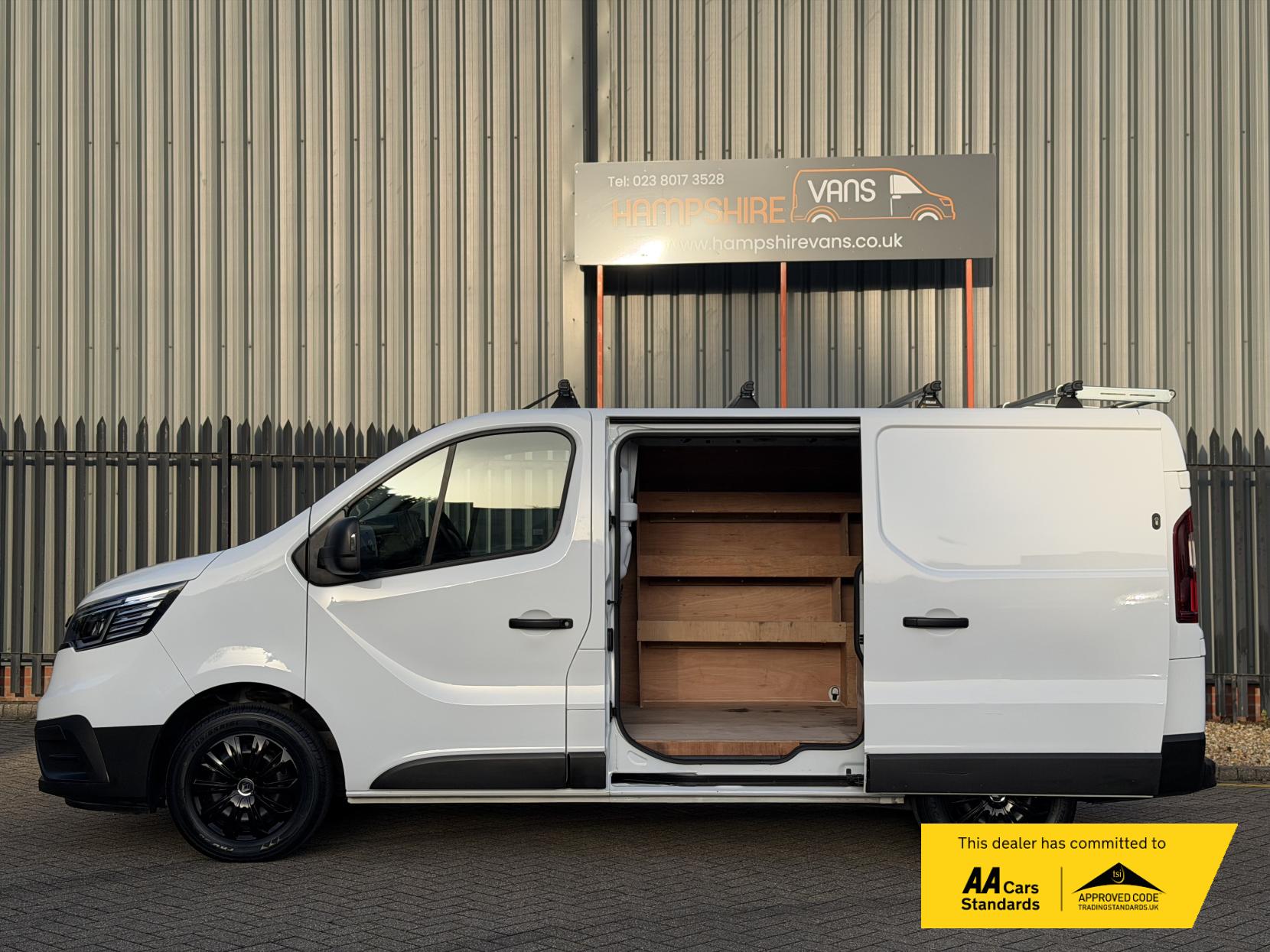 Renault Trafic 2.0 dCi Blue SL28 Business+ Panel Van 5dr Diesel Manual L1 H1 Euro 6 (s/s) (130 ps)