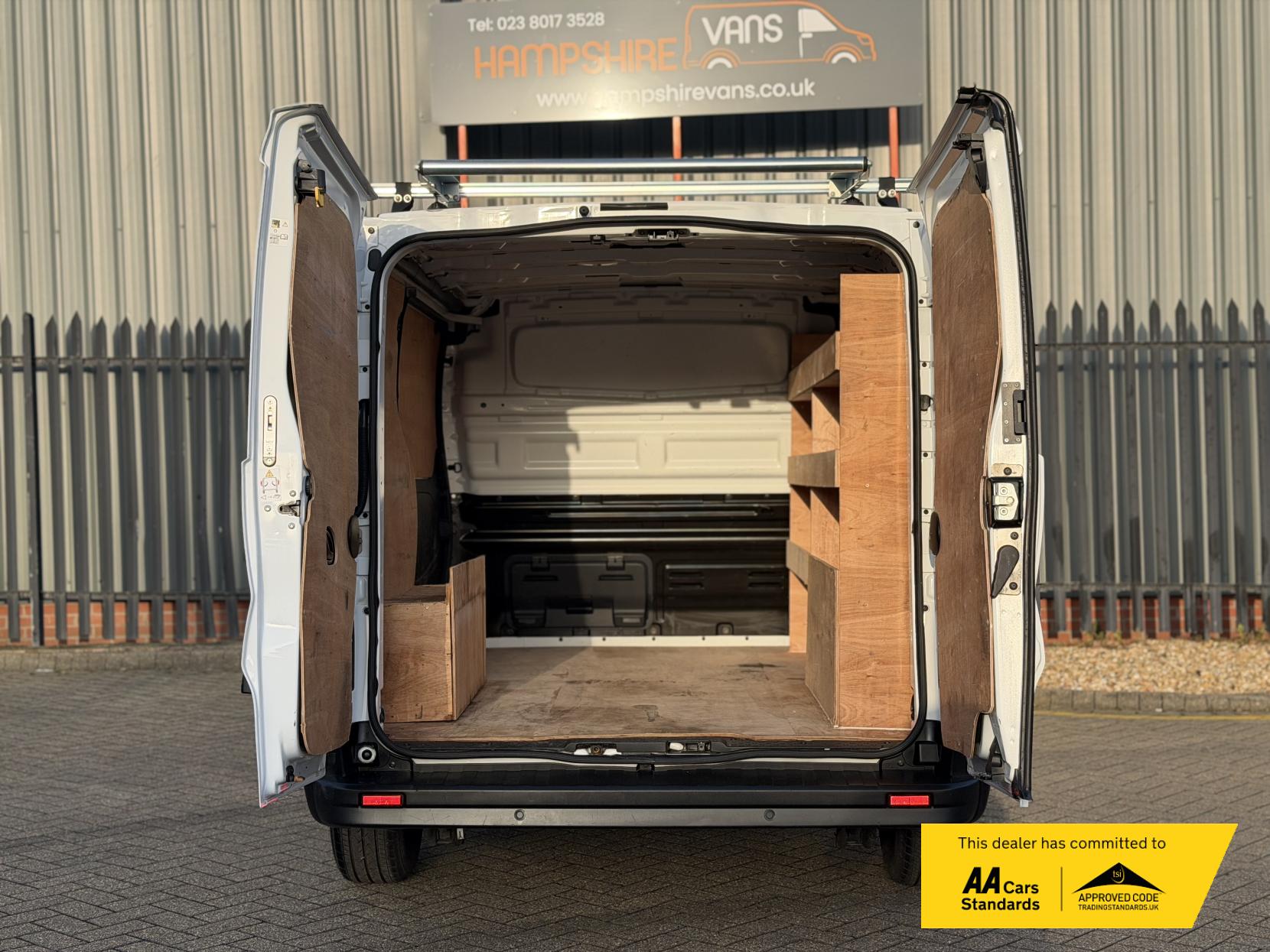 Renault Trafic 2.0 dCi Blue SL28 Business+ Panel Van 5dr Diesel Manual L1 H1 Euro 6 (s/s) (130 ps)