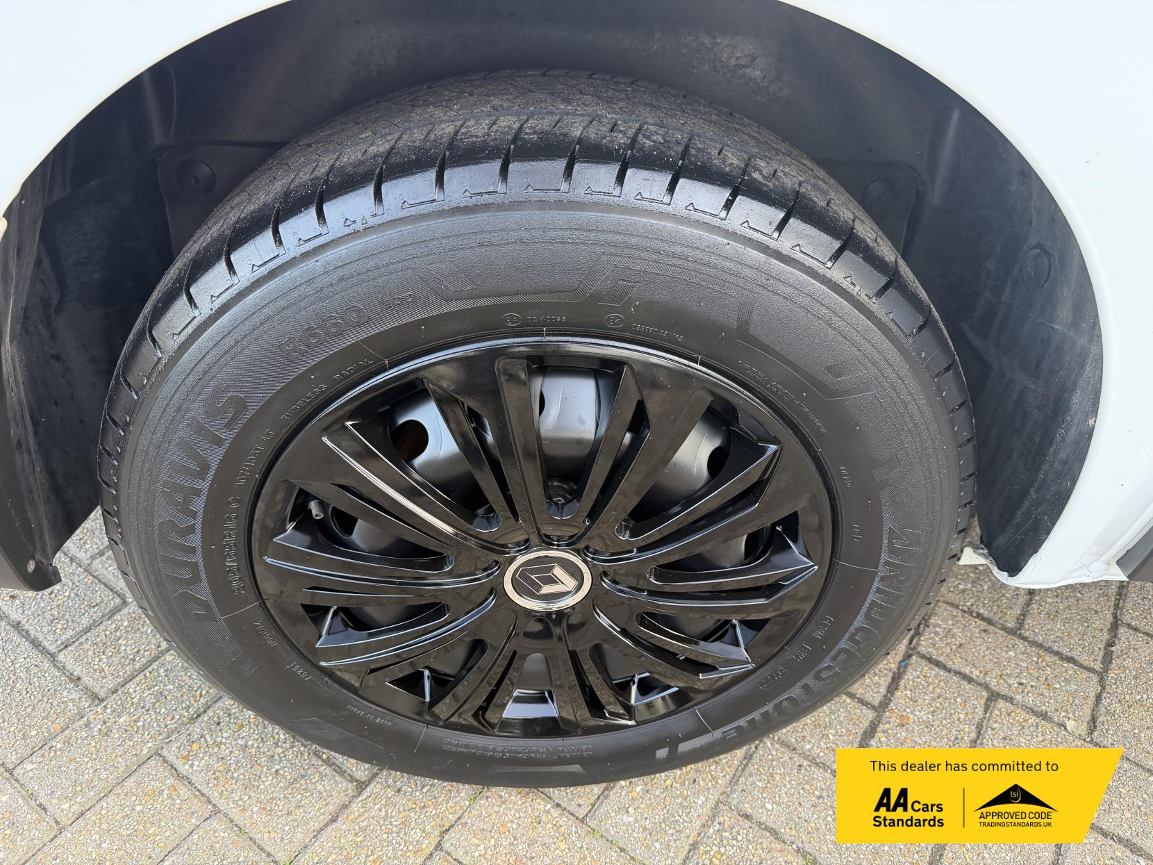 Renault Trafic 2.0 dCi Blue SL28 Business+ Panel Van 5dr Diesel Manual L1 H1 Euro 6 (s/s) (130 ps)