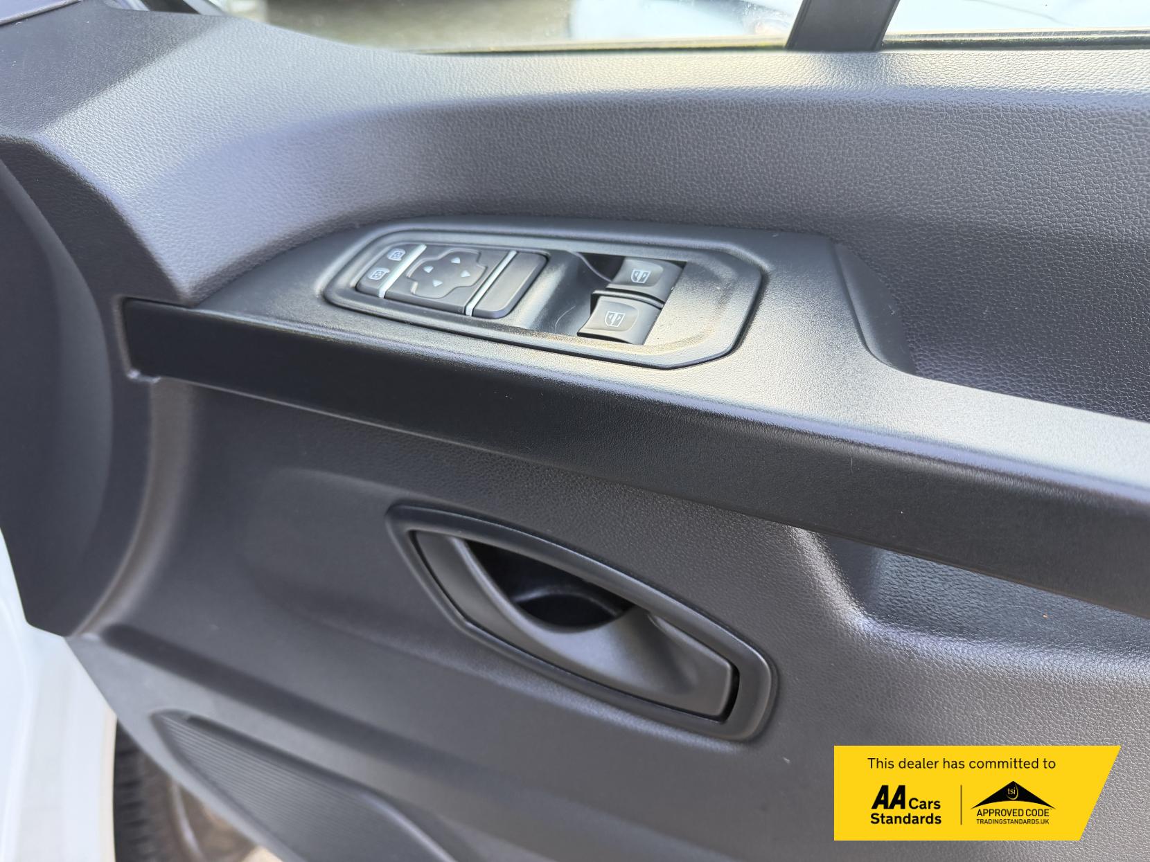 Renault Trafic 2.0 dCi Blue SL28 Business+ Panel Van 5dr Diesel Manual L1 H1 Euro 6 (s/s) (130 ps)