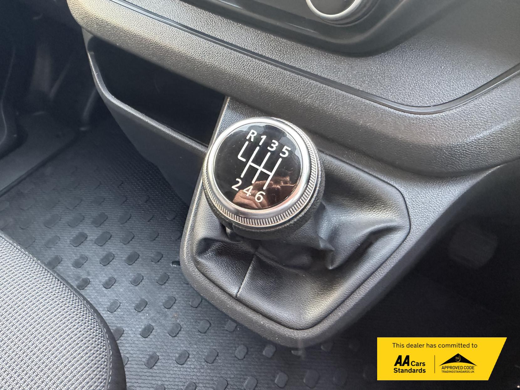 Renault Trafic 2.0 dCi Blue SL28 Business+ Panel Van 5dr Diesel Manual L1 H1 Euro 6 (s/s) (130 ps)