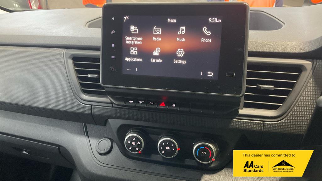 Renault Trafic 2.0 dCi Blue SL28 Business+ Panel Van 5dr Diesel Manual L1 H1 Euro 6 (s/s) (130 ps)