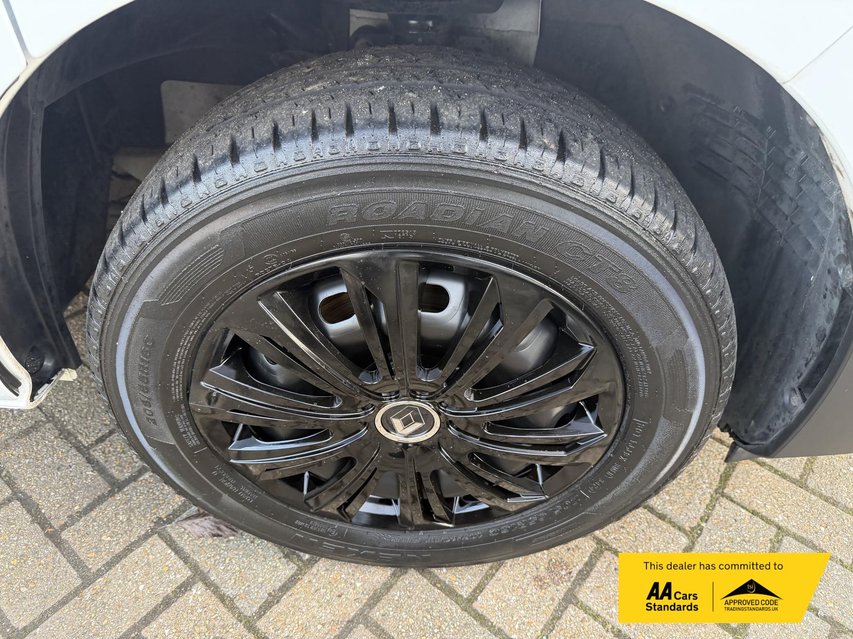 Renault Trafic 2.0 dCi Blue SL28 Business+ Panel Van 5dr Diesel Manual L1 H1 Euro 6 (s/s) (130 ps)