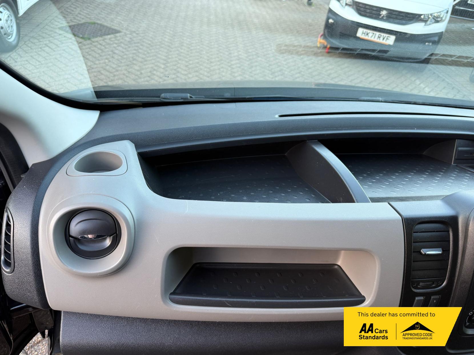 Renault Trafic 1.6 dCi 27 Business+ Panel Van 5dr Diesel Manual SWB Standard Roof Euro 6 (120 ps)