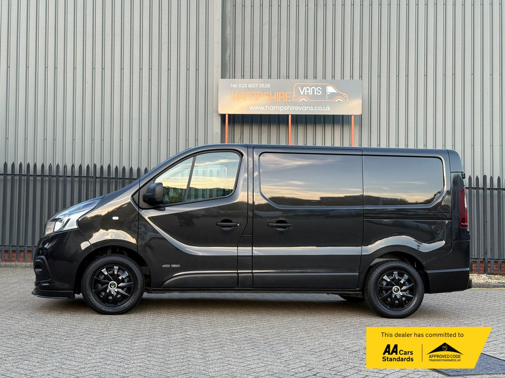 Renault Trafic 1.6 dCi 27 Business+ Panel Van 5dr Diesel Manual SWB Standard Roof Euro 6 (120 ps)