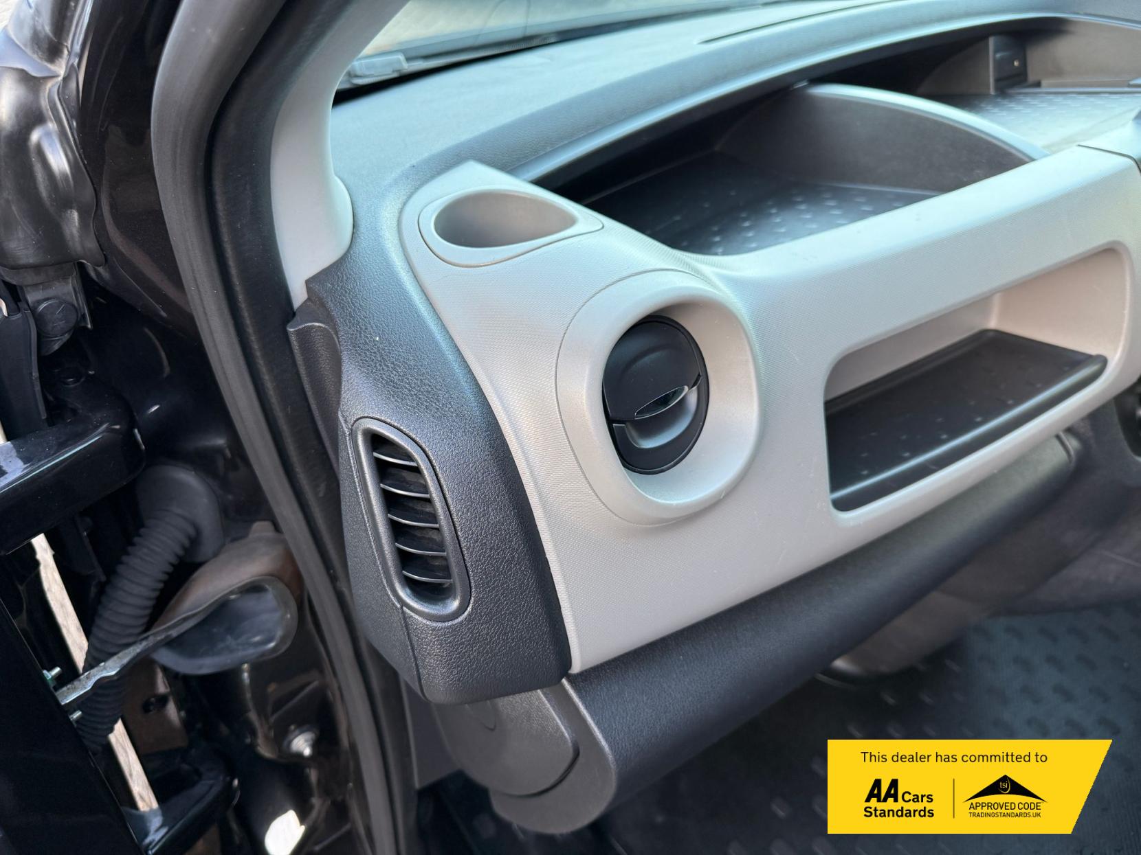 Renault Trafic 1.6 dCi 27 Business+ Panel Van 5dr Diesel Manual SWB Standard Roof Euro 6 (120 ps)