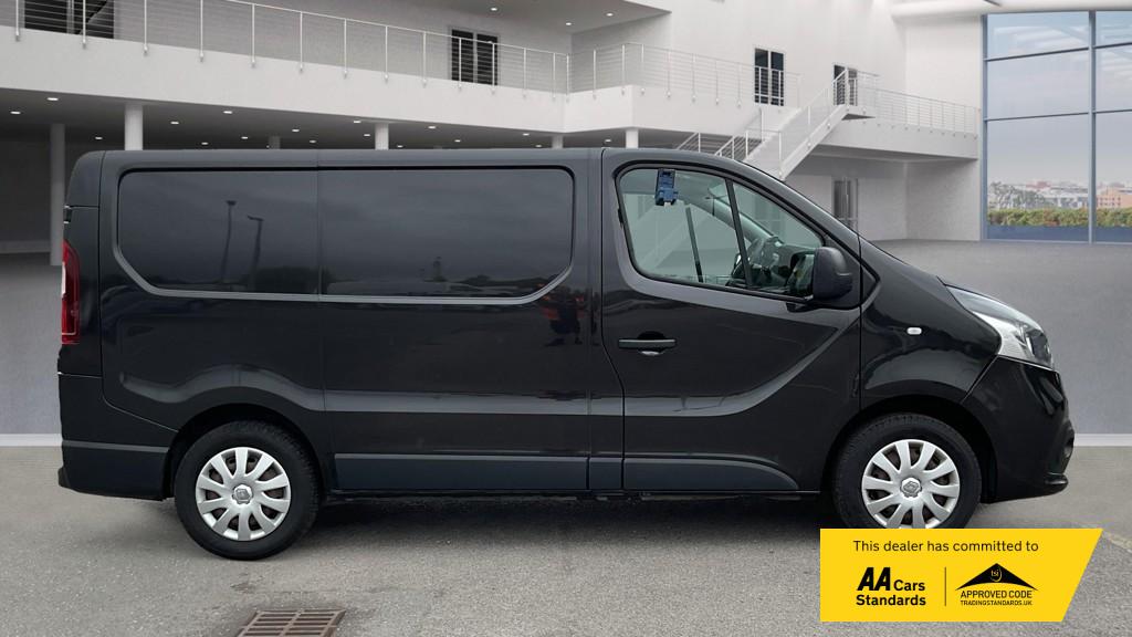 Renault Trafic 1.6 dCi 27 Business+ Panel Van 5dr Diesel Manual SWB Standard Roof Euro 6 (120 ps)