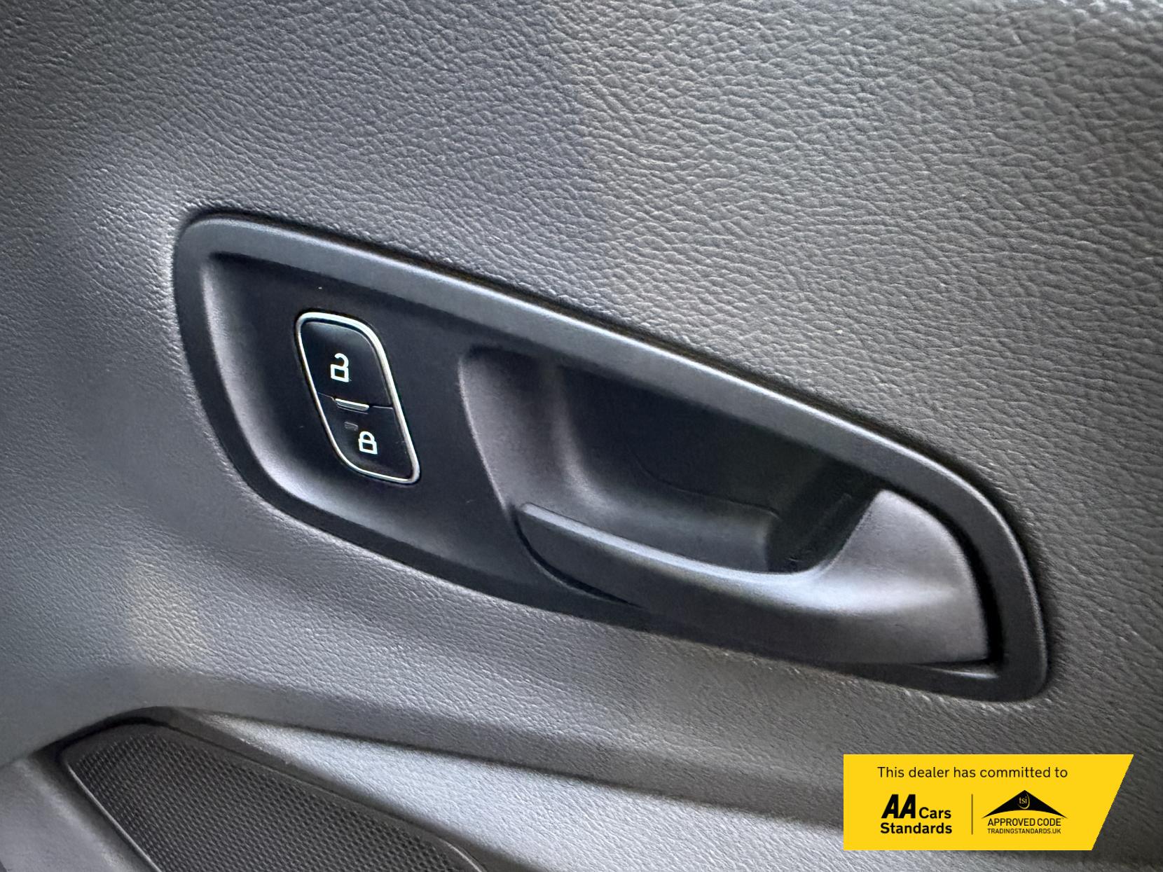 Ford Transit 2.0 350 EcoBlue Leader Tipper 2dr Diesel Manual RWD L2 Euro 6 (s/s) (1-Stop) (170 ps)