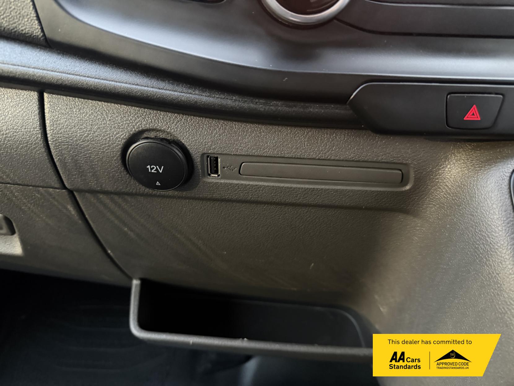 Ford Transit 2.0 350 EcoBlue Leader Tipper 2dr Diesel Manual RWD L2 Euro 6 (s/s) (1-Stop) (170 ps)