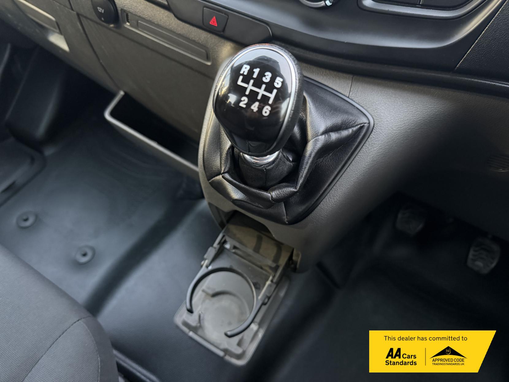 Ford Transit 2.0 350 EcoBlue Leader Tipper 2dr Diesel Manual RWD L2 Euro 6 (s/s) (1-Stop) (170 ps)