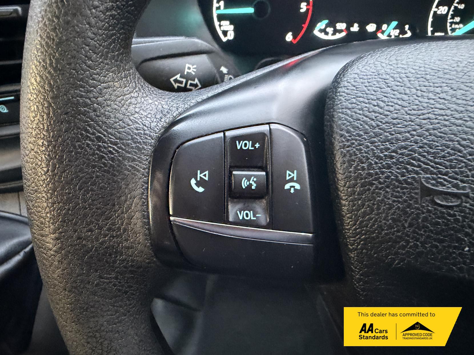 Ford Transit 2.0 350 EcoBlue Leader Tipper 2dr Diesel Manual RWD L2 Euro 6 (s/s) (1-Stop) (170 ps)