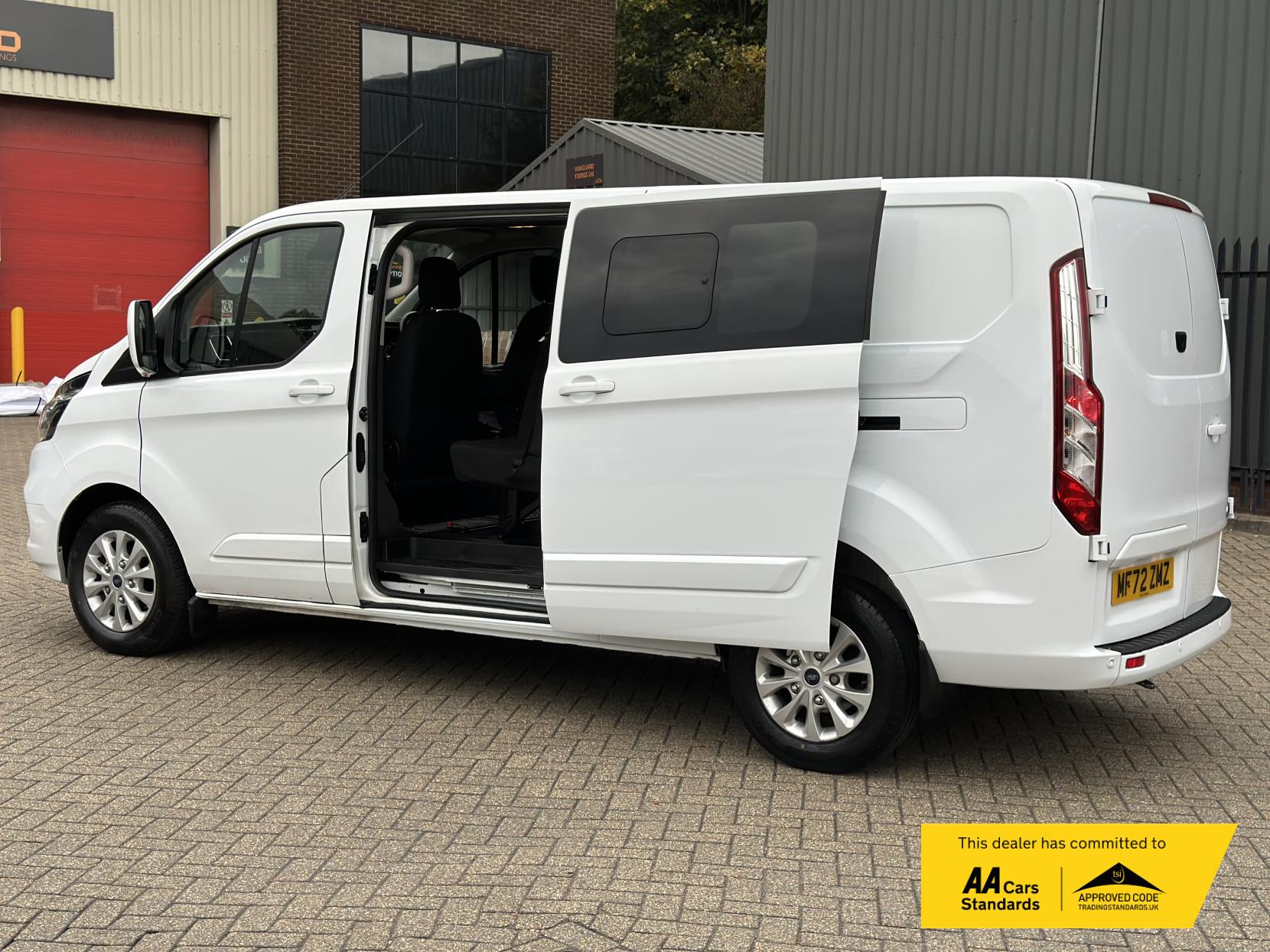 Ford Transit Custom 2.0 300 EcoBlue Limited Crew Van Double Cab 5dr Diesel Manual L2 H1 Euro 6 (s/s) (130 ps)