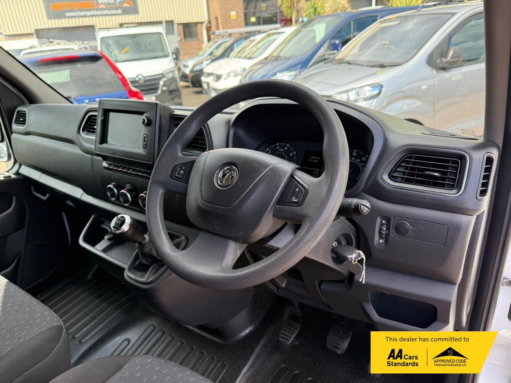 2021 Vauxhall Movano 2.3 CDTi 3500 BiTurbo Edition Panel Van 5dr Diesel Manual FWD L3 H2 Euro 6 (135 ps) - Thumbnail 46