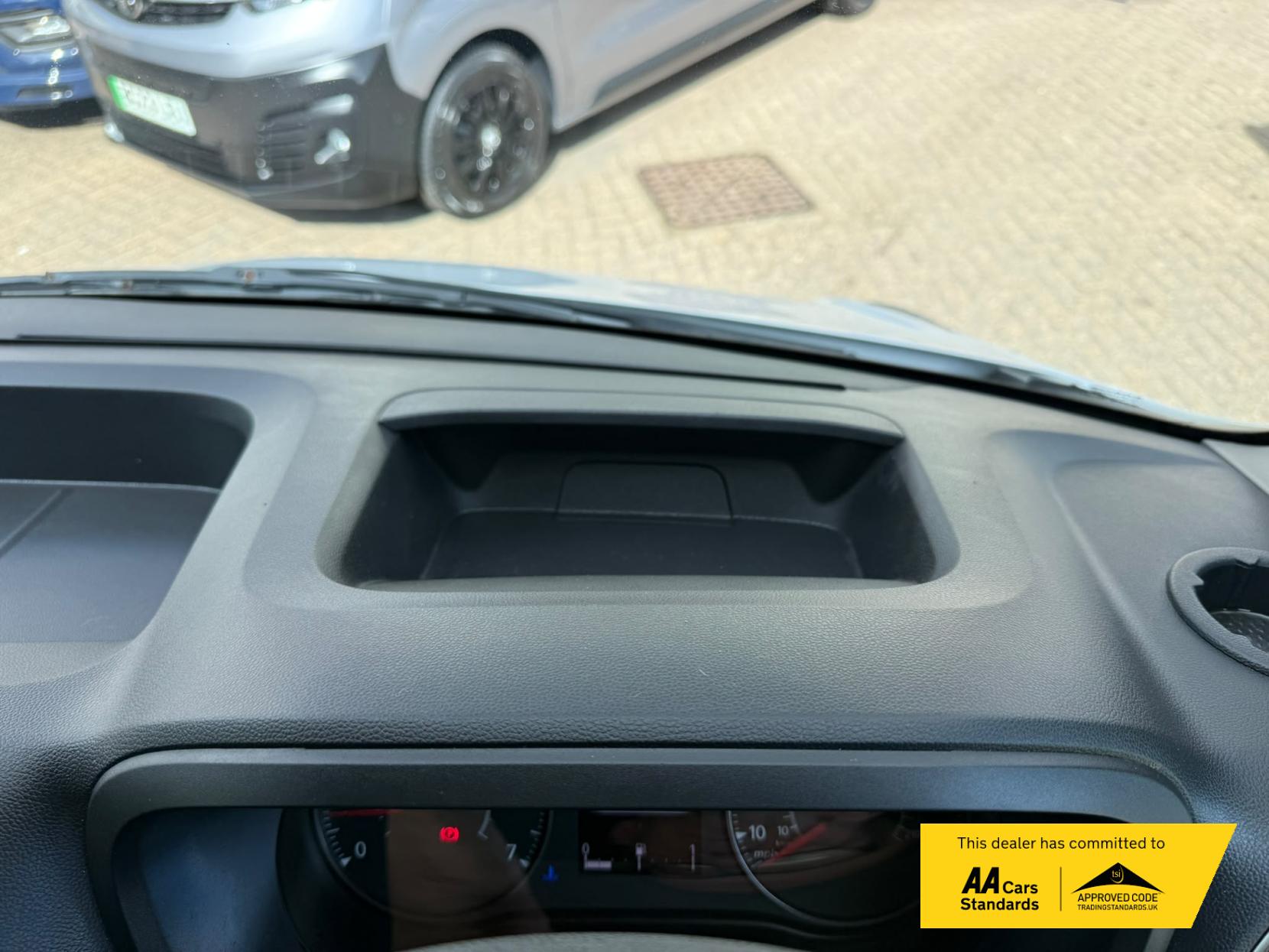 2021 Vauxhall Movano 2.3 CDTi 3500 BiTurbo Edition Panel Van 5dr Diesel Manual FWD L3 H2 Euro 6 (135 ps) - Thumbnail 43