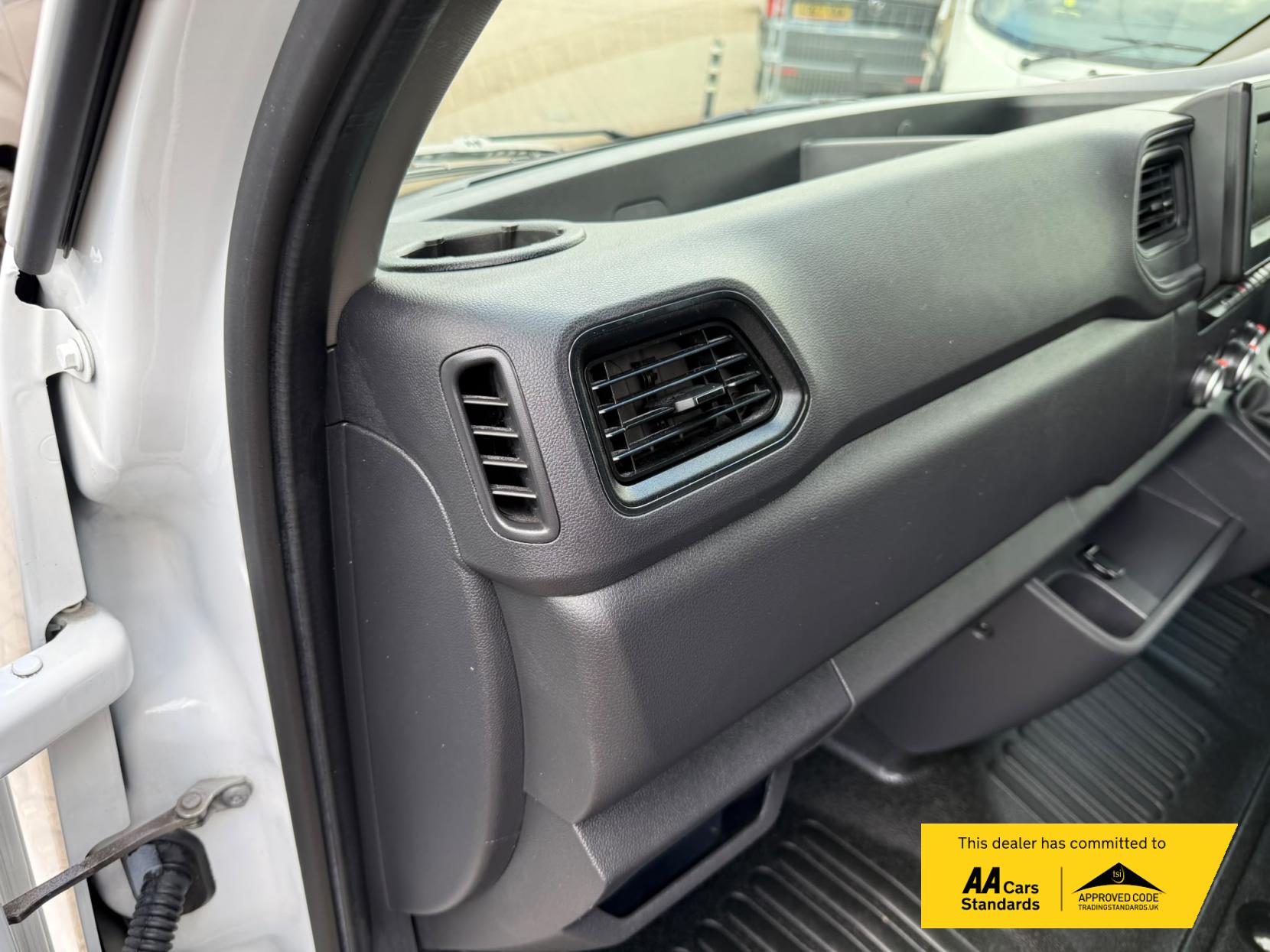 2021 Vauxhall Movano 2.3 CDTi 3500 BiTurbo Edition Panel Van 5dr Diesel Manual FWD L3 H2 Euro 6 (135 ps) - Thumbnail 25