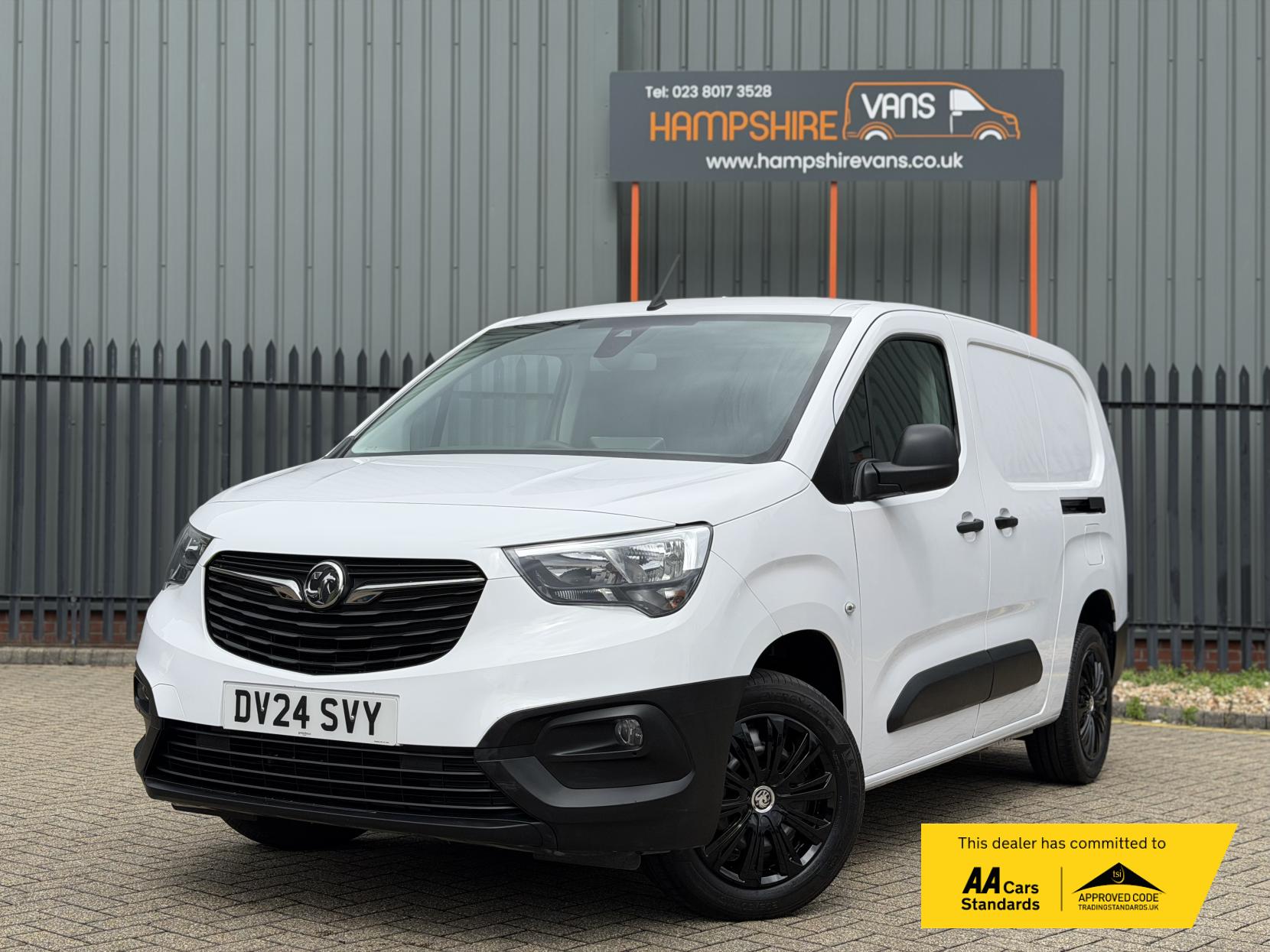 2024 Vauxhall Combo 1.5 Turbo D 2300 Prime Panel Van 6dr Diesel Auto L2 H1 Euro 6 (s/s) (130 ps) - Thumbnail 2