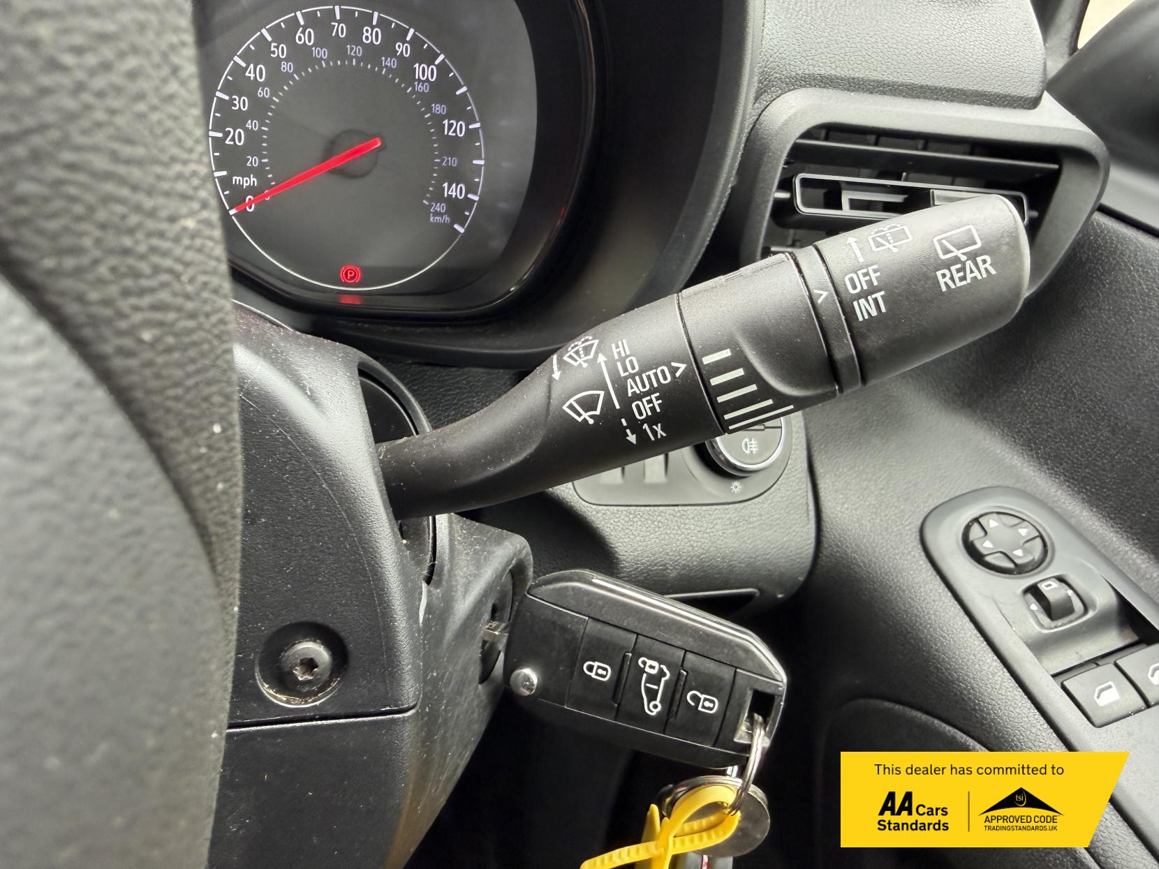 2024 Vauxhall Combo 1.5 Turbo D 2300 Prime Panel Van 6dr Diesel Auto L2 H1 Euro 6 (s/s) (130 ps) - Thumbnail 40