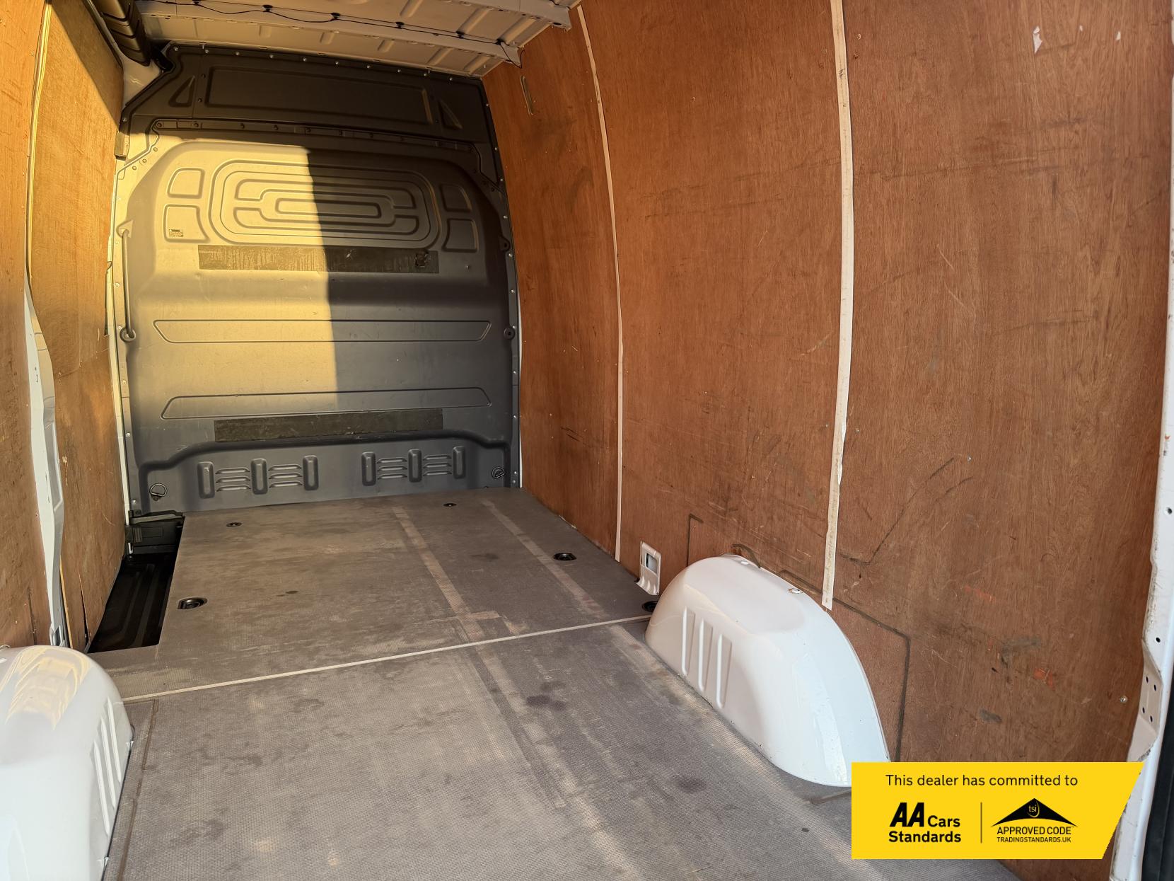 Mercedes-Benz Sprinter 2.1 314 CDI Panel Van 5dr Diesel Manual RWD L2 H2 Euro 6 (143 ps)