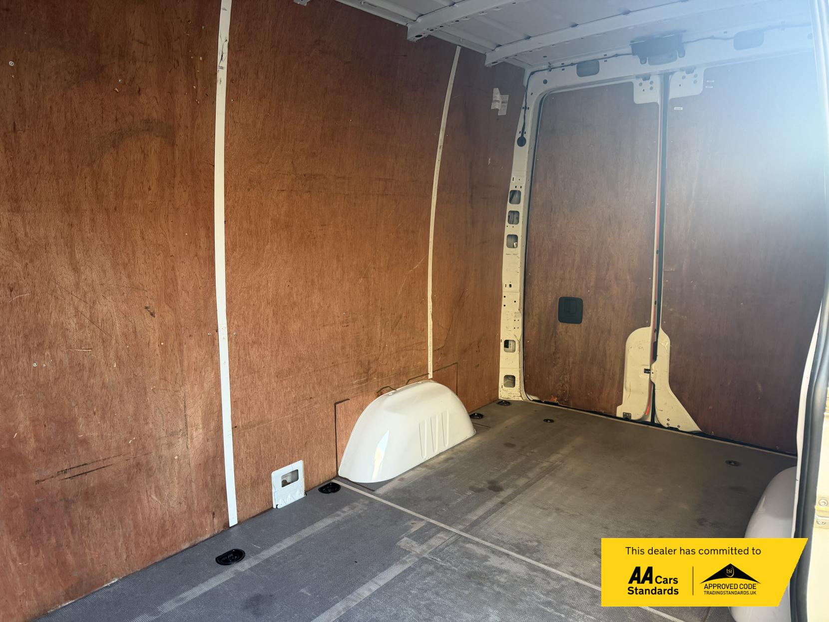 Mercedes-Benz Sprinter 2.1 314 CDI Panel Van 5dr Diesel Manual RWD L2 H2 Euro 6 (143 ps)