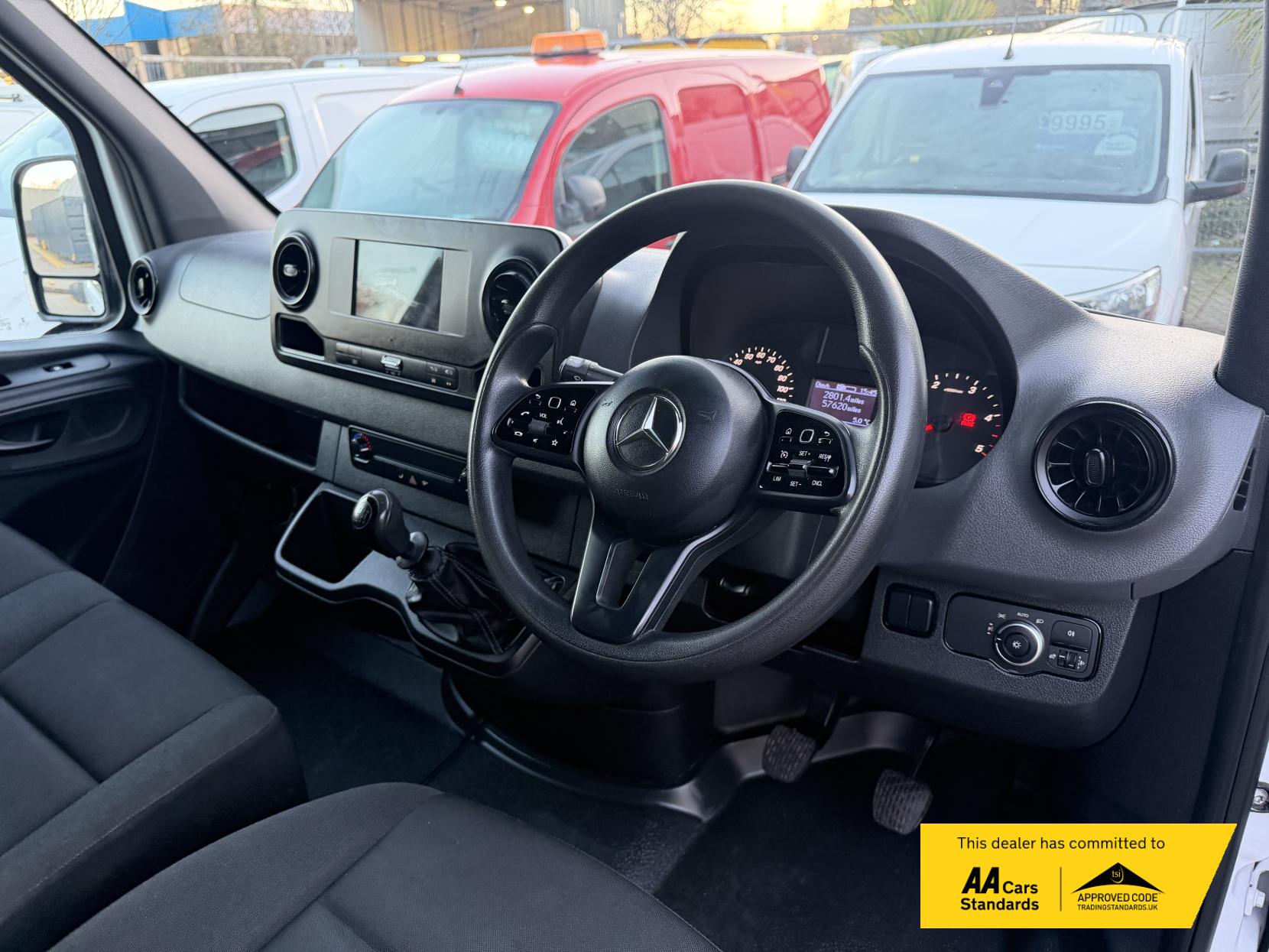 Mercedes-Benz Sprinter 2.1 314 CDI Panel Van 5dr Diesel Manual RWD L2 H2 Euro 6 (143 ps)