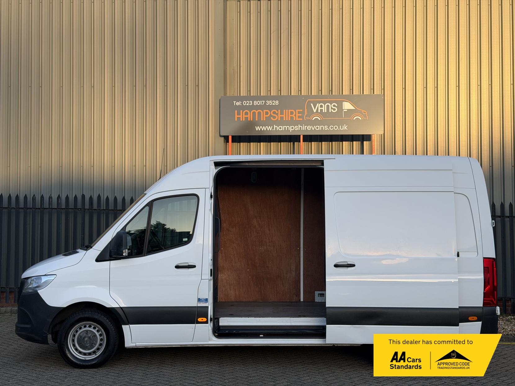 Mercedes-Benz Sprinter 2.1 314 CDI Panel Van 5dr Diesel Manual RWD L2 H2 Euro 6 (143 ps)