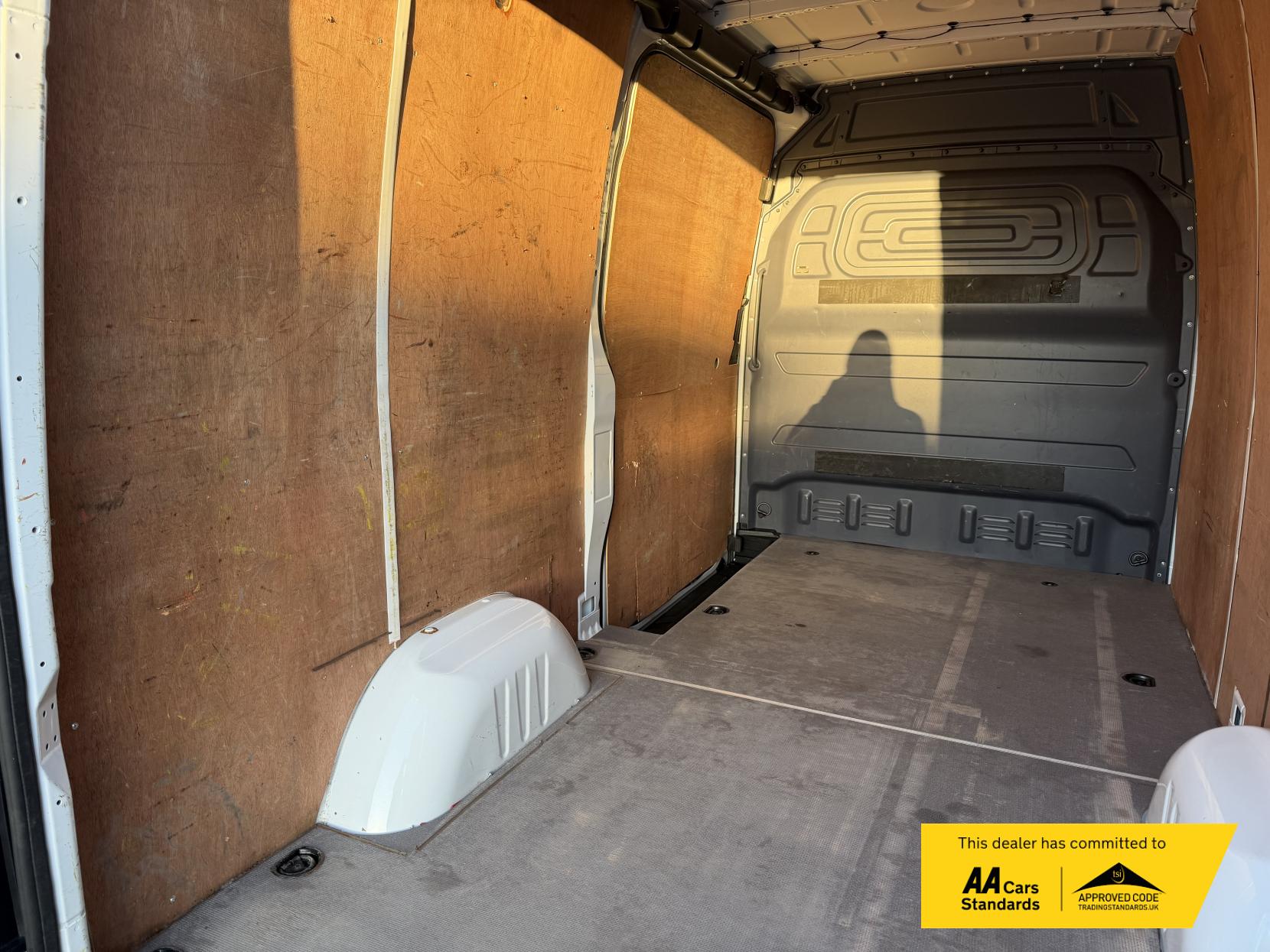 Mercedes-Benz Sprinter 2.1 314 CDI Panel Van 5dr Diesel Manual RWD L2 H2 Euro 6 (143 ps)