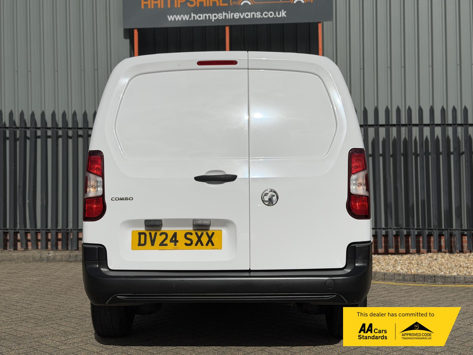 Vauxhall Combo 1.5 Turbo D 2300 Prime Panel Van 6dr Diesel Manual L2 H1 Euro 6 (s/s) (100 ps)