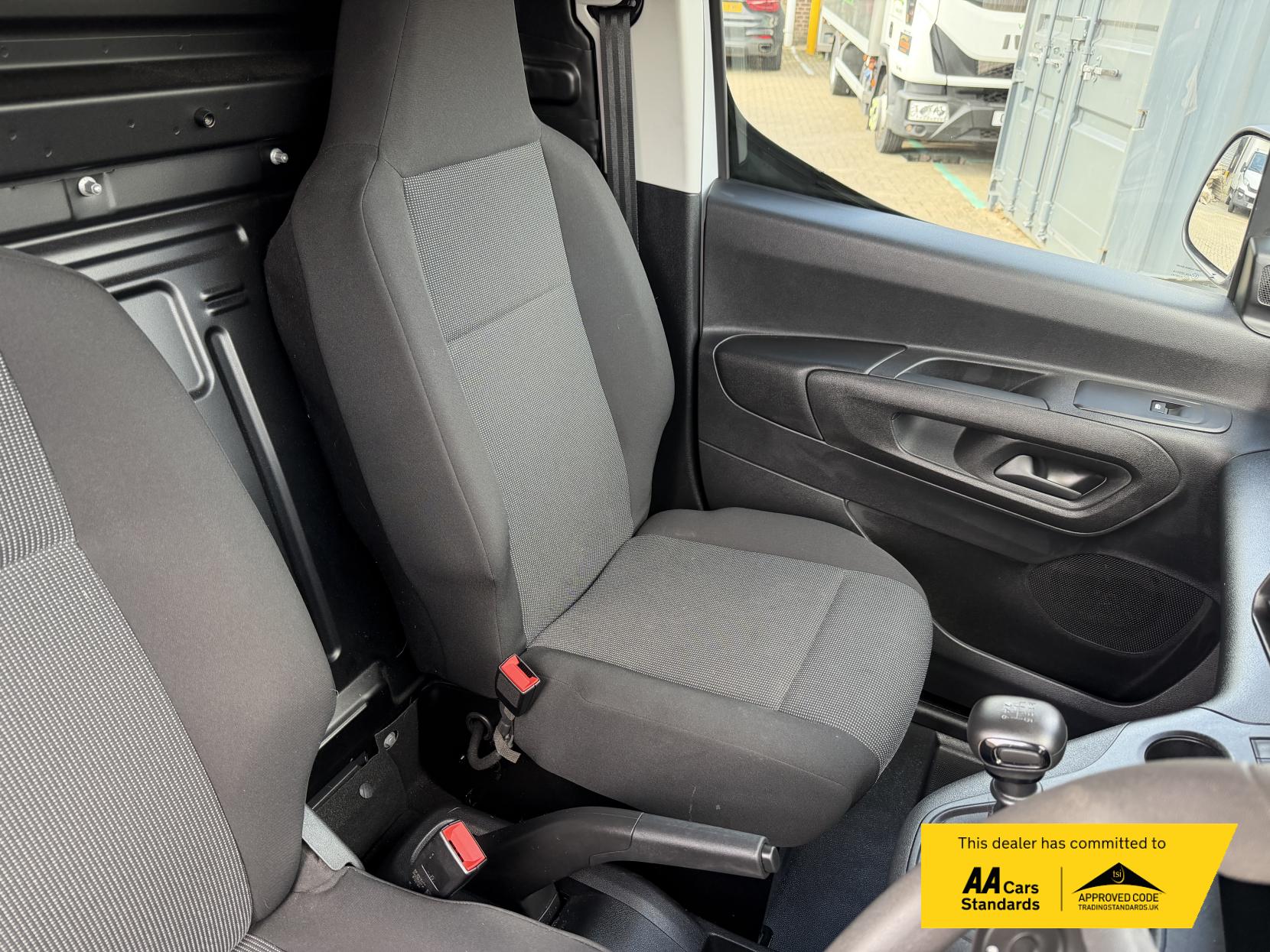 Vauxhall Combo 1.5 Turbo D 2300 Prime Panel Van 6dr Diesel Manual L2 H1 Euro 6 (s/s) (100 ps)